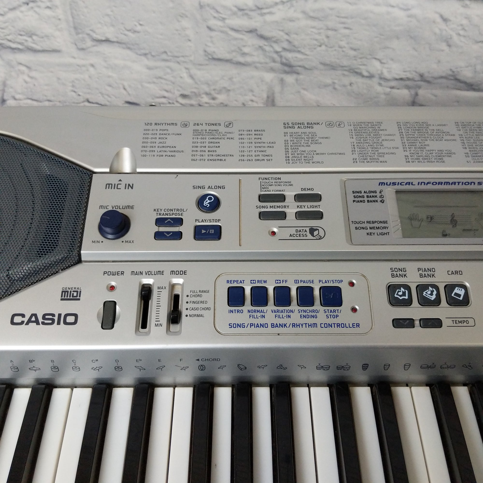 Casio Digital Keyboard - Evolution Music