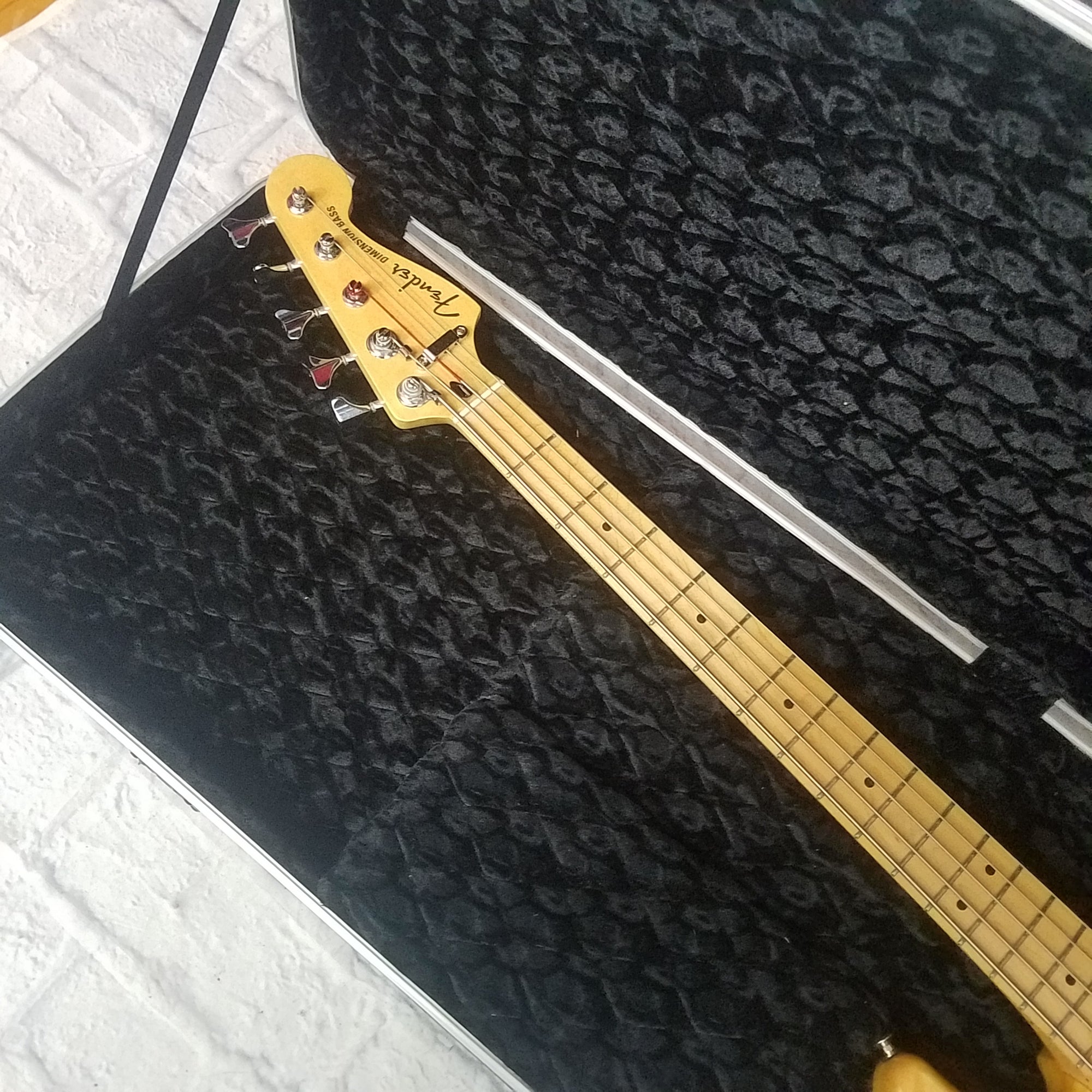 Fender MIM Dimension 5 String Bass With Gotoh Tuners and Bartolini 18v Active Preamp