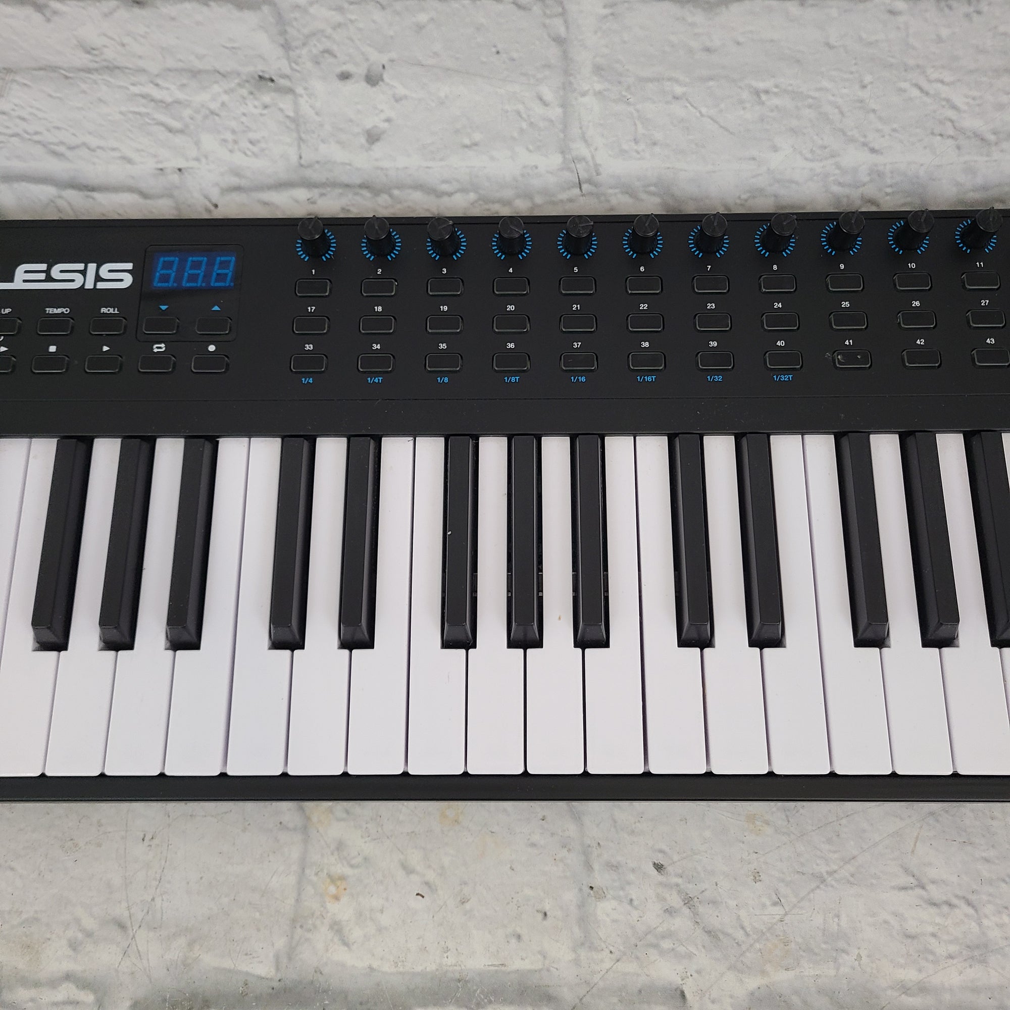 Alesis vi61 store price