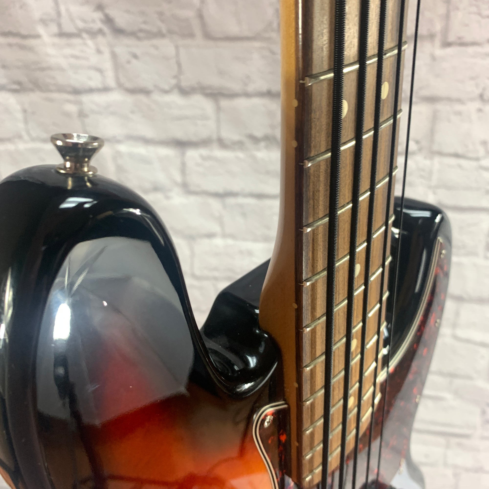 Fender Active 5 String Deluxe Series Jazz Bass MIM