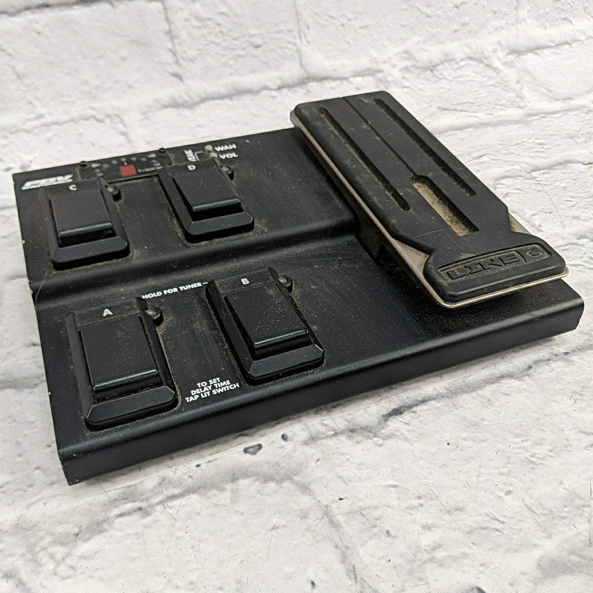 Line 6 FBV Express Footswitch Wah Guitar Effect Stomp Pedal Board Controller