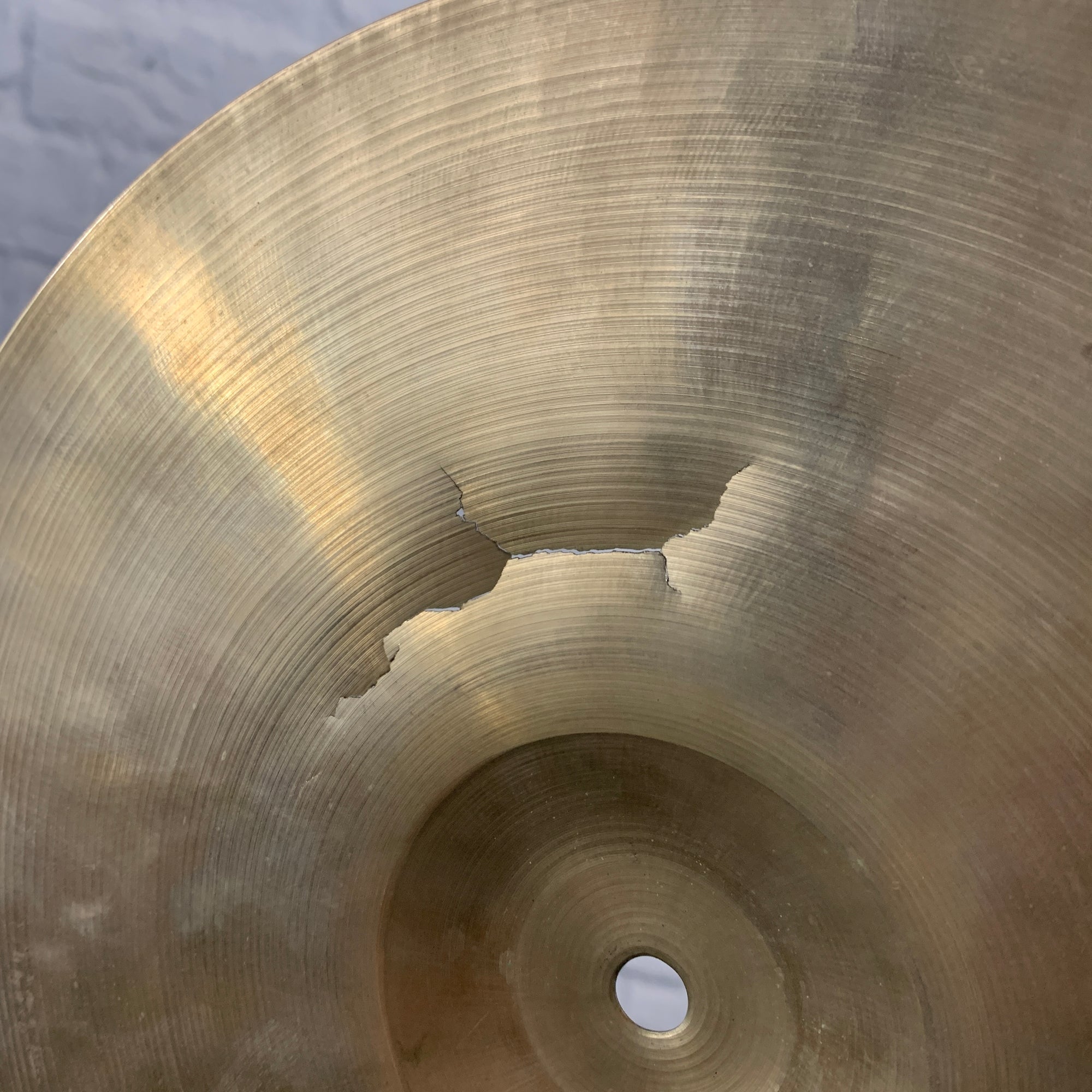 Zanchi F&F 10" Cymbal (Cracked)