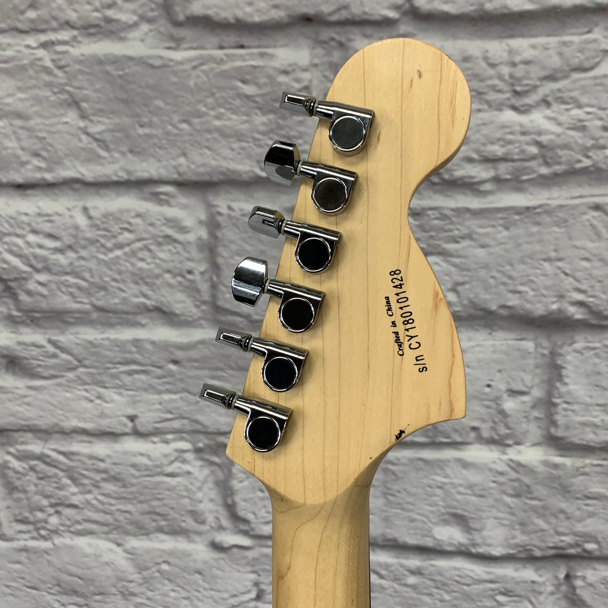 Squier Affinity Series Lefty Strat Sunburst