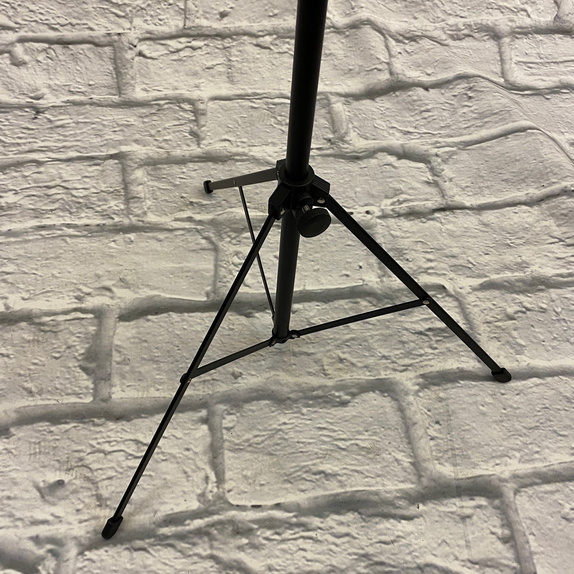 Quinlan & Fabish Black Music Stand