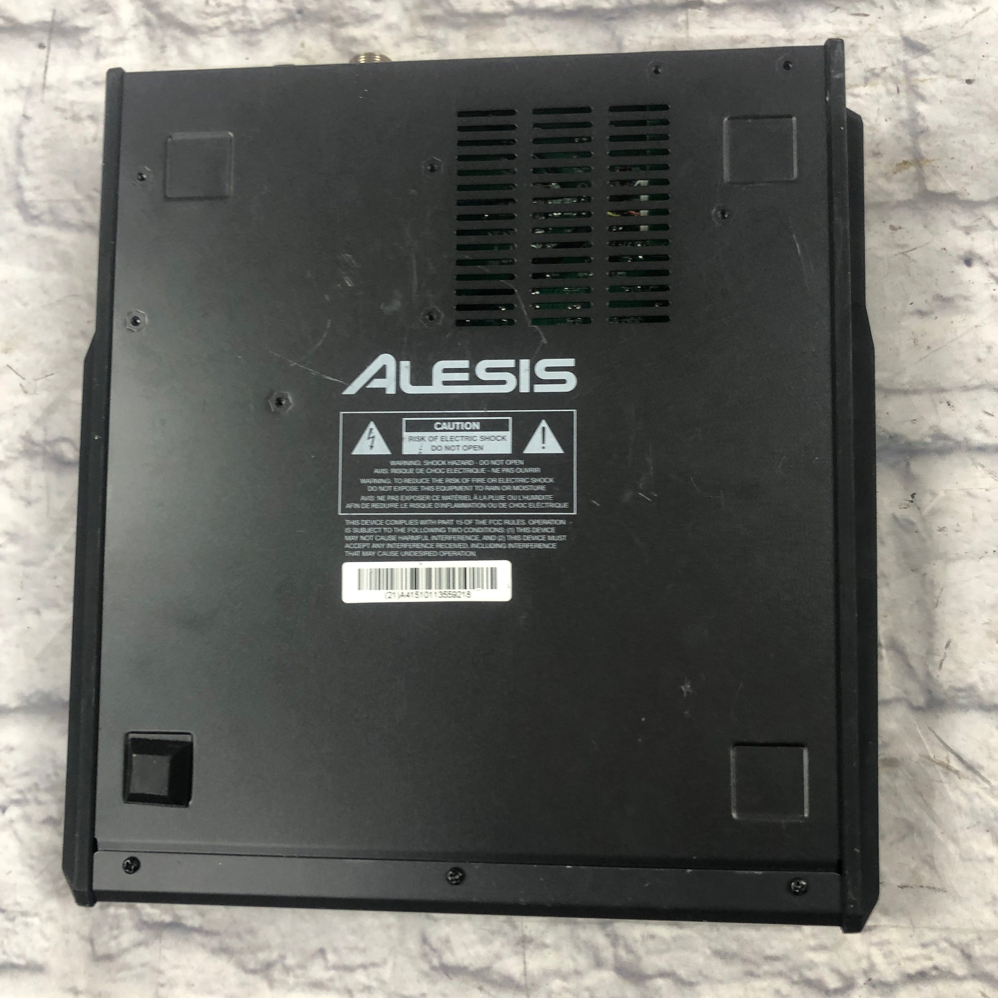 Alesis Multimix 8 USB FX Mixer with Power Supply