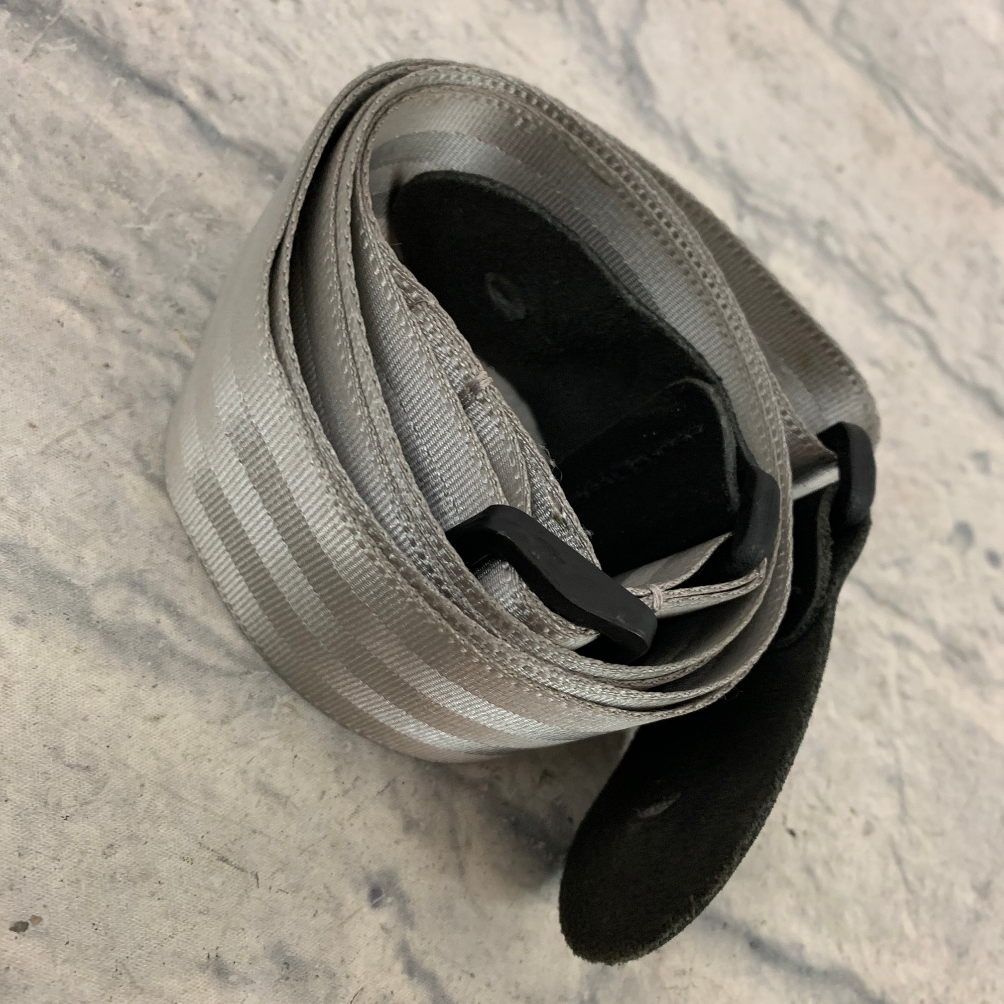 D'Addario Silver Seatbelt Strap