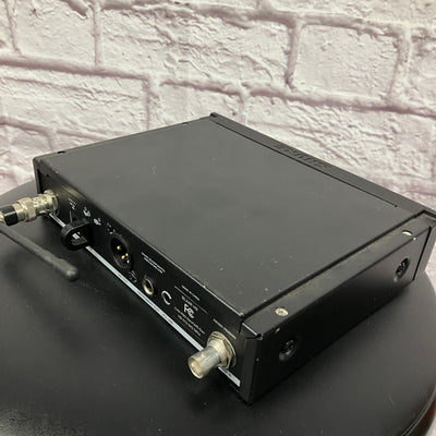 Shure BLX4R H9 512-542 MHz Wireless Receiver w/ pwr supply