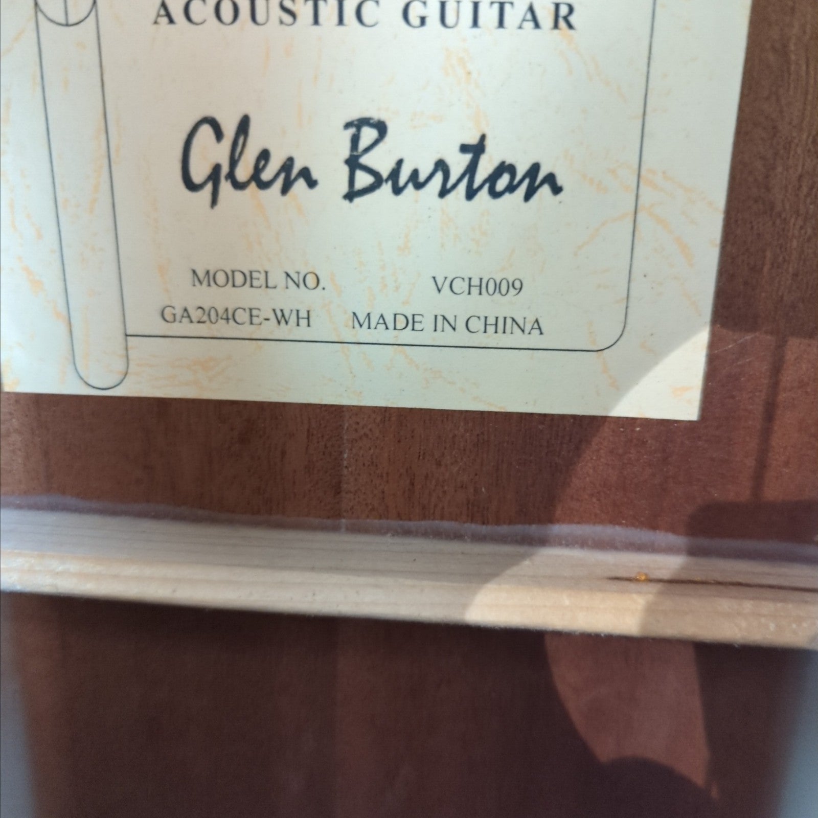 Glen Burton GA204CE-WH Spruce Top Cutaway Mahogany Neck 6-String Acoustic Electric Guitar - White