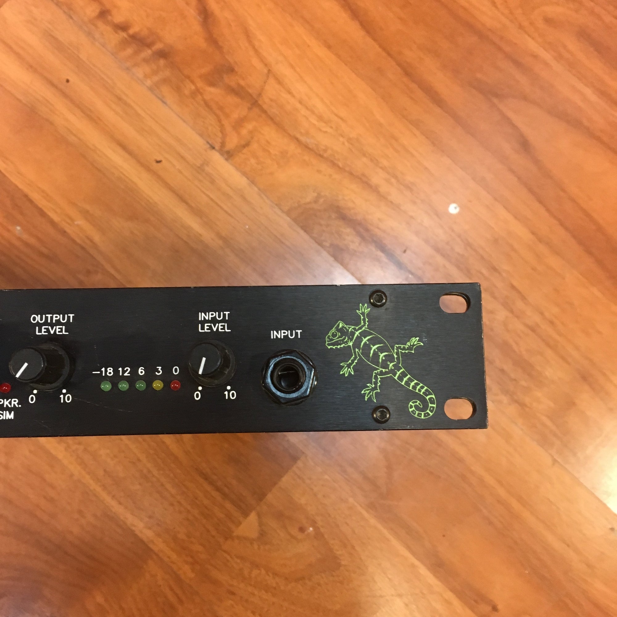 Rocktron Chameleon Guitar Effect Rack Unit