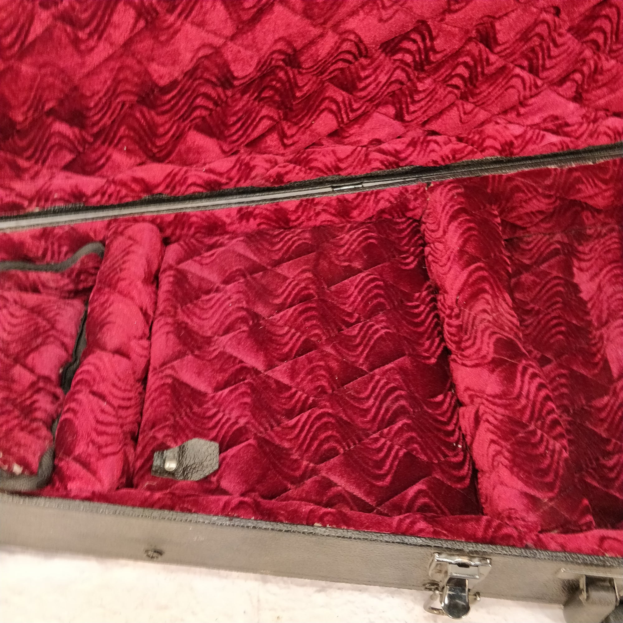 Coffin Case Hard Case w Detachable Pillow