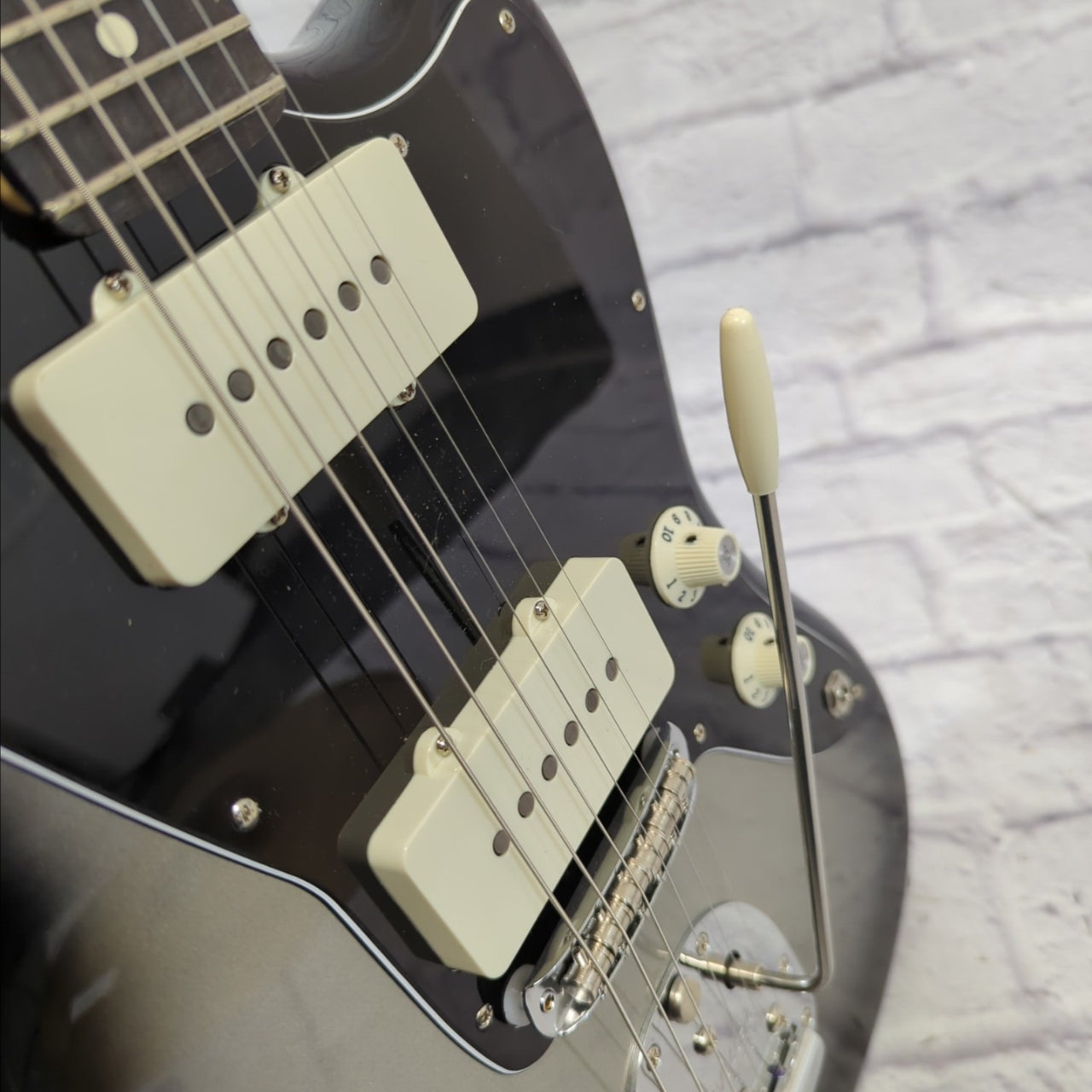 Fender America Professional Jazzmaster LE Silverburst Ebony