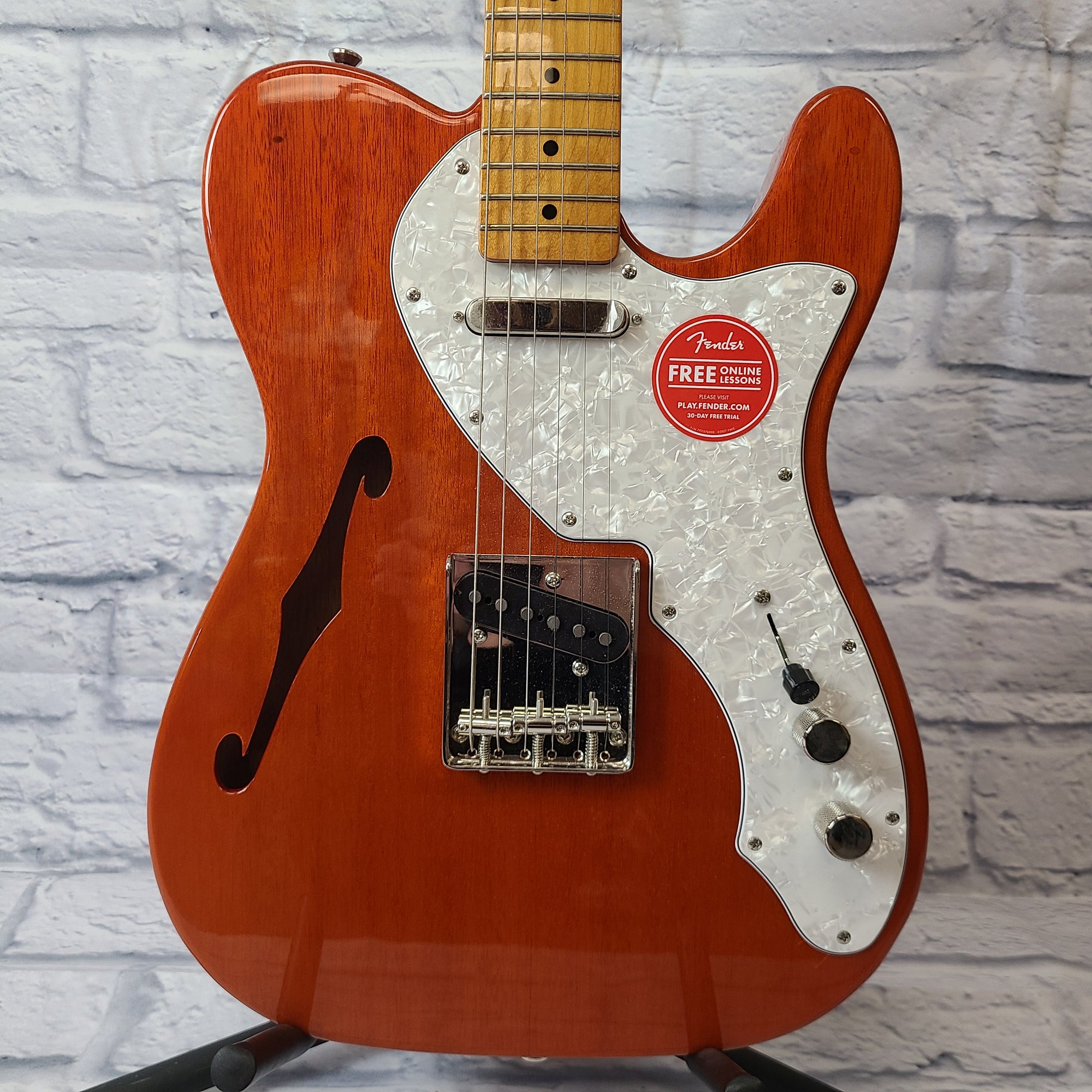 Squier Classic Vibe '60s Telecaster Thinline Electric Guitar - Natural