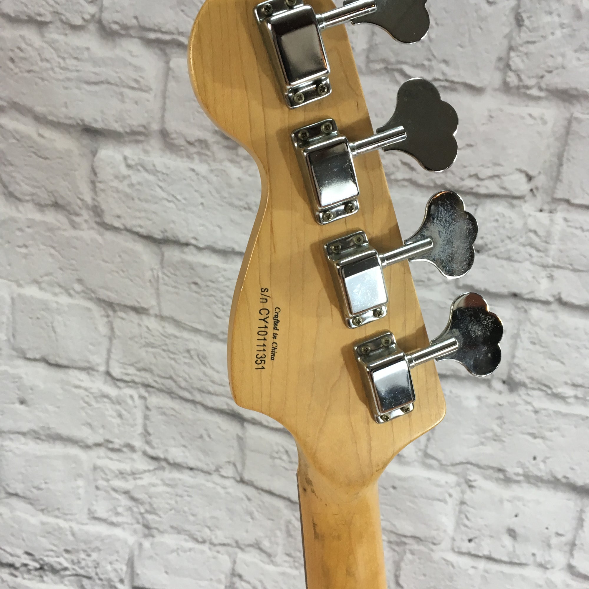 Squier Affinity P-Bass Red