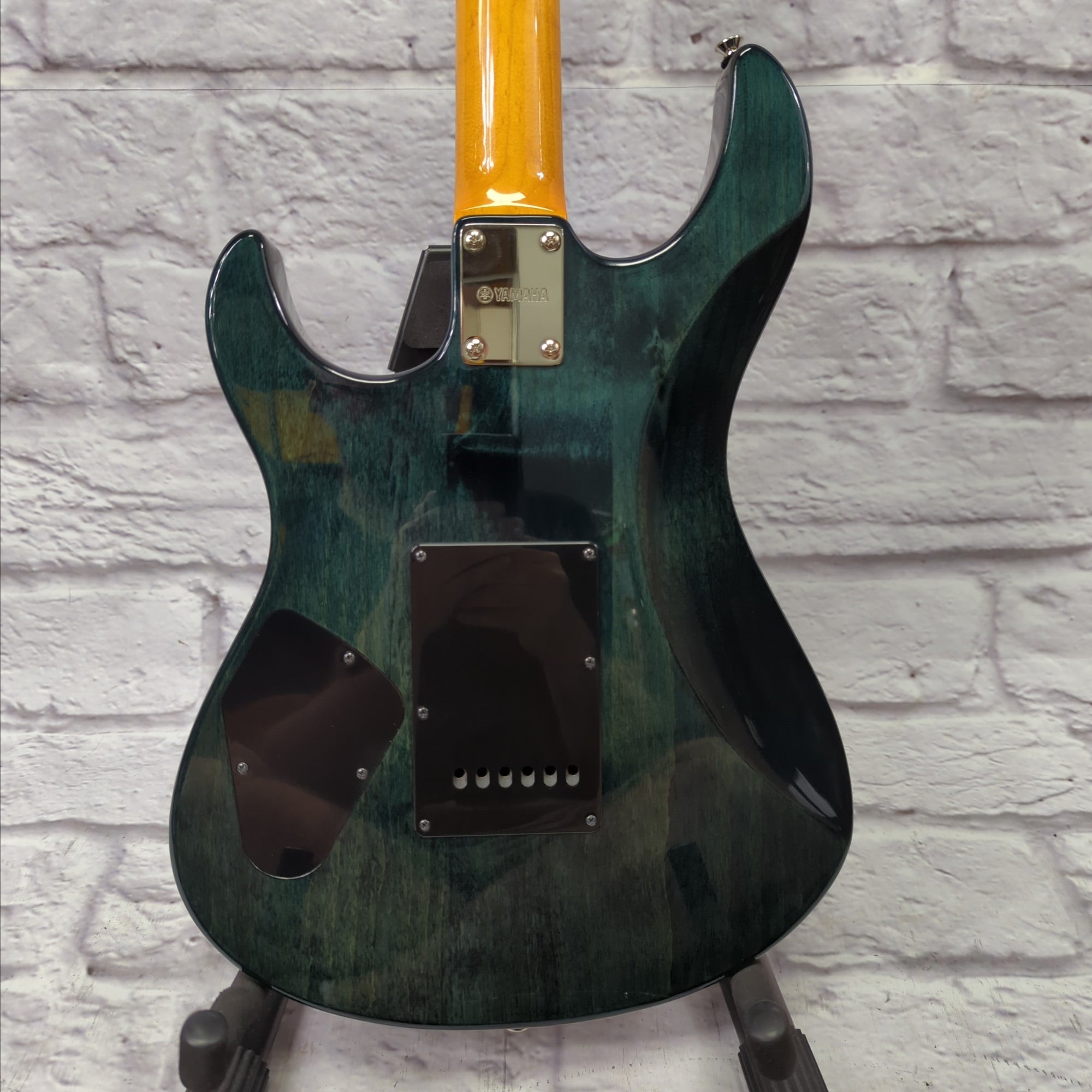 Yamaha Pacifica PAC612VIIFM Indigo Blue Electric Guitar