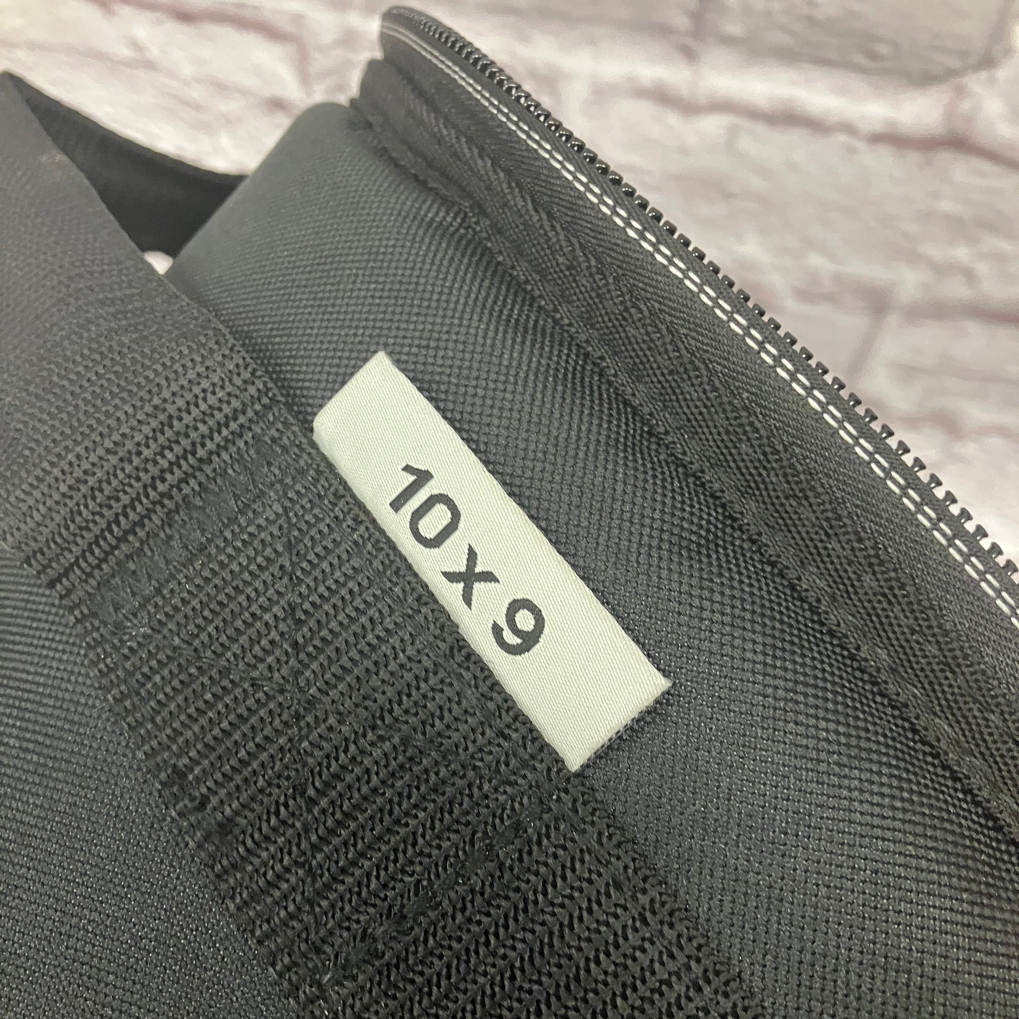 Road Runner 10 x 9 Tom Bag