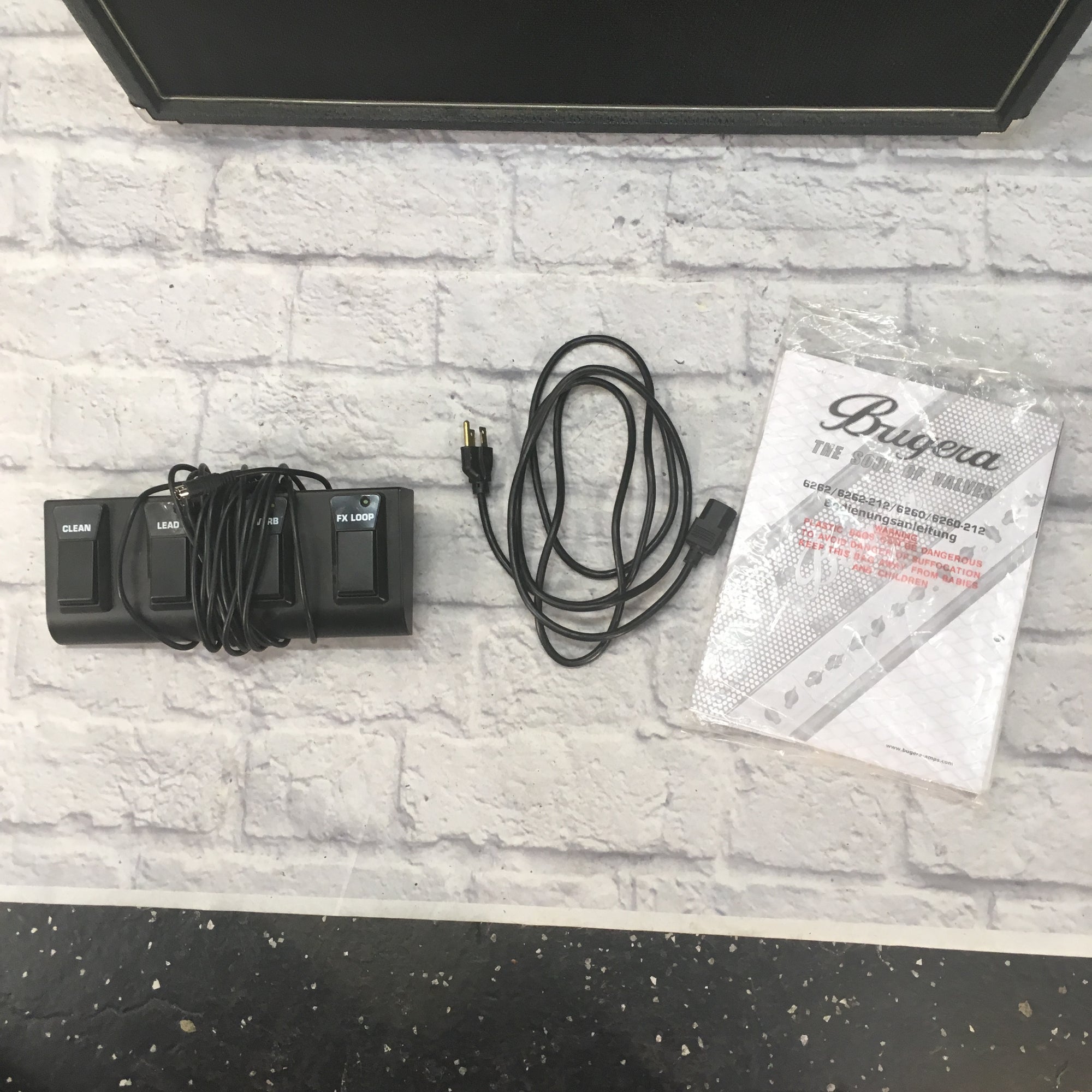 Bugera 6260 120w 212 Combo Amp w Footswitch