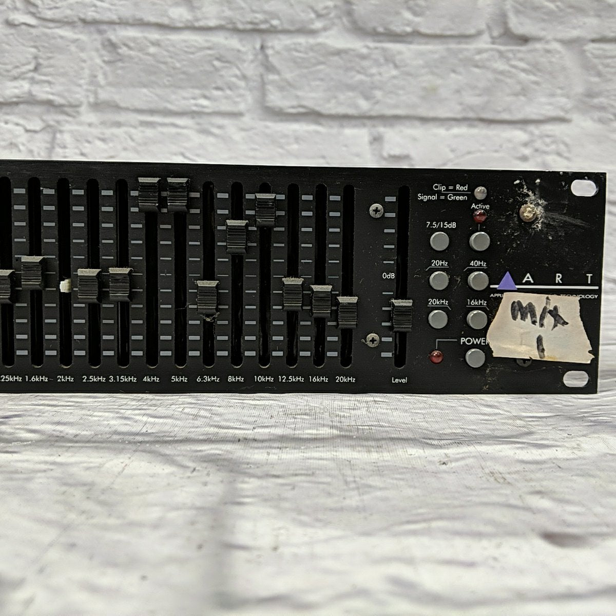 ART HD-31 1/3 Octave High Definition Graphic EQ