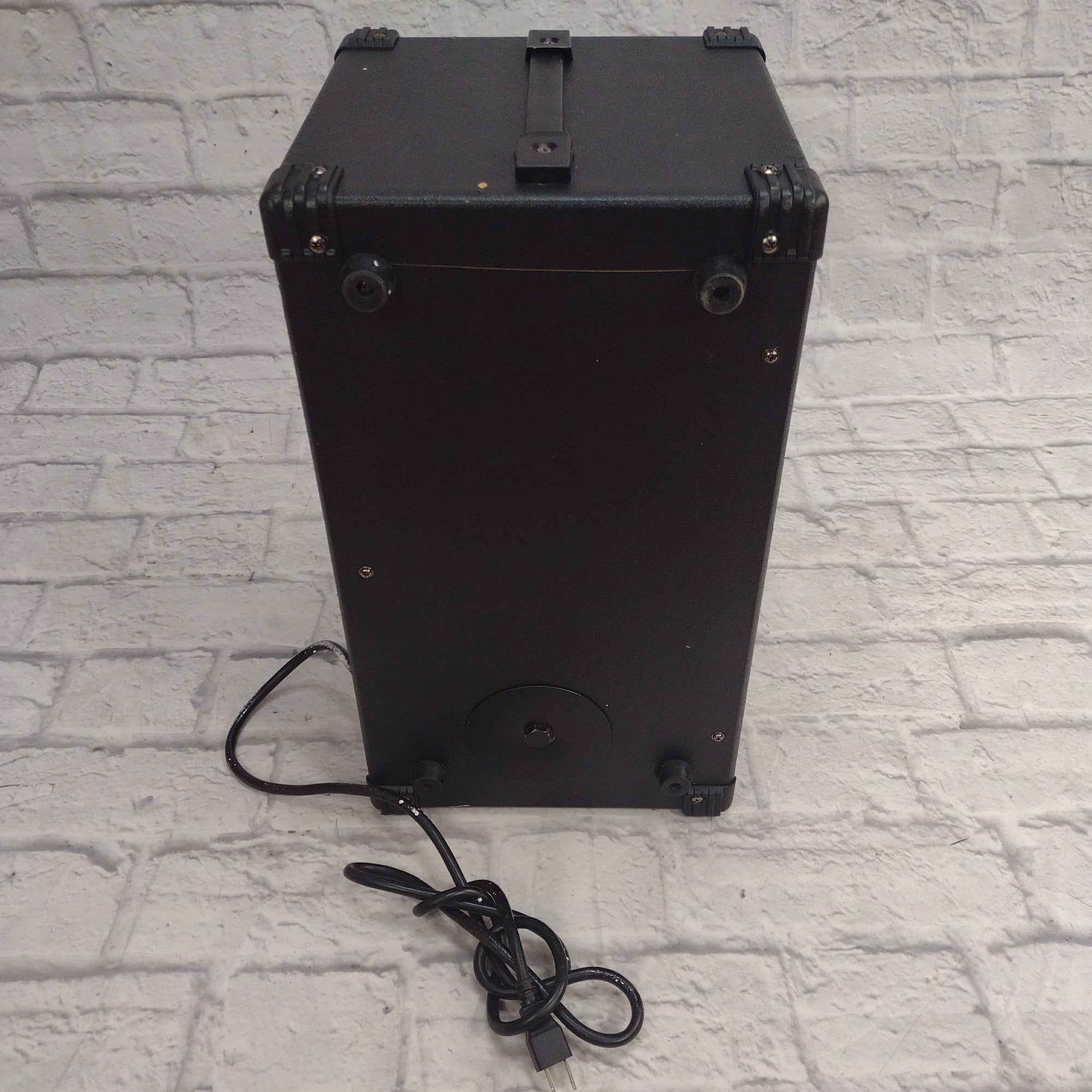 SHS SX300D8 Powered Mixer