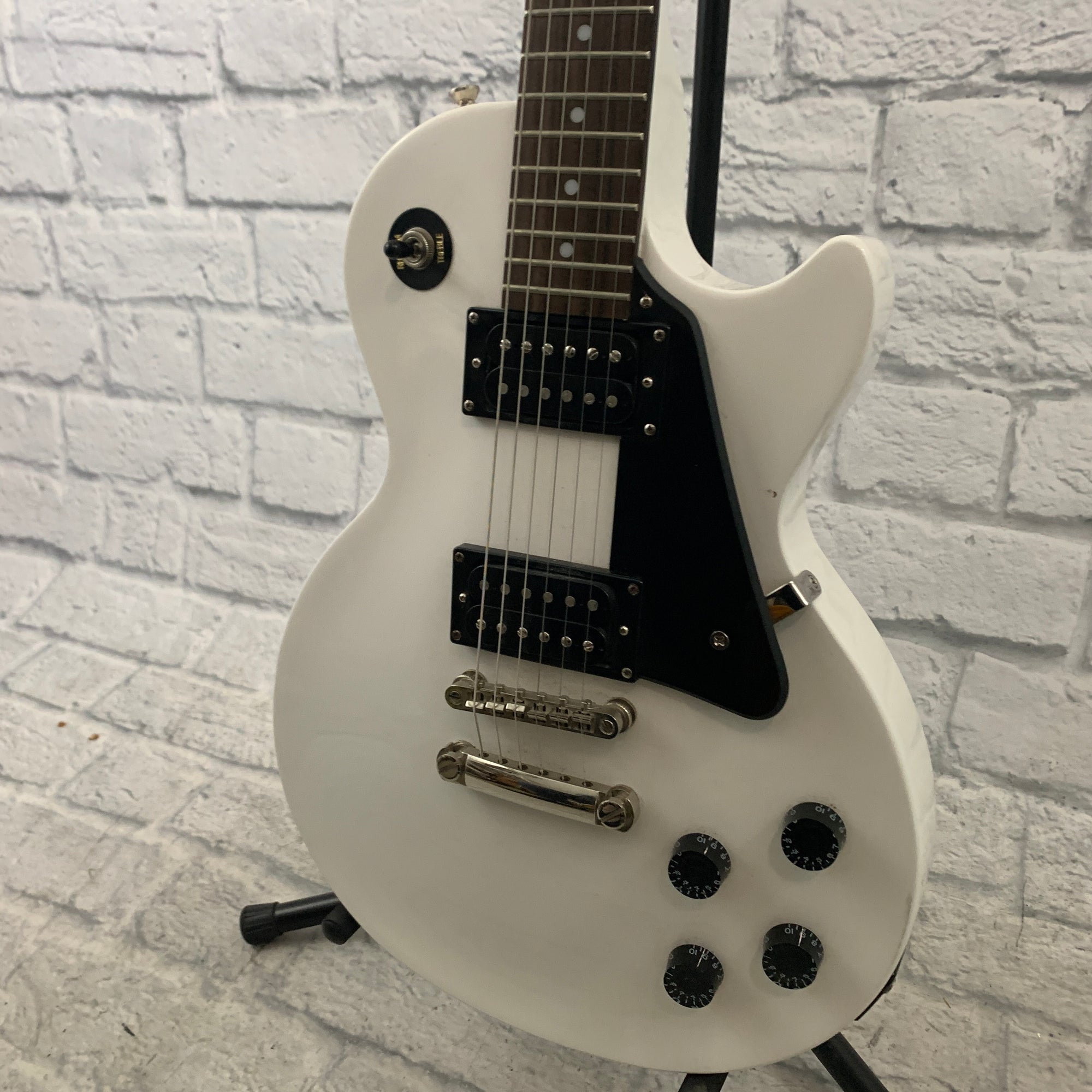 Epiphone Les Paul Studio Electric Guitar Alpine White AS IS