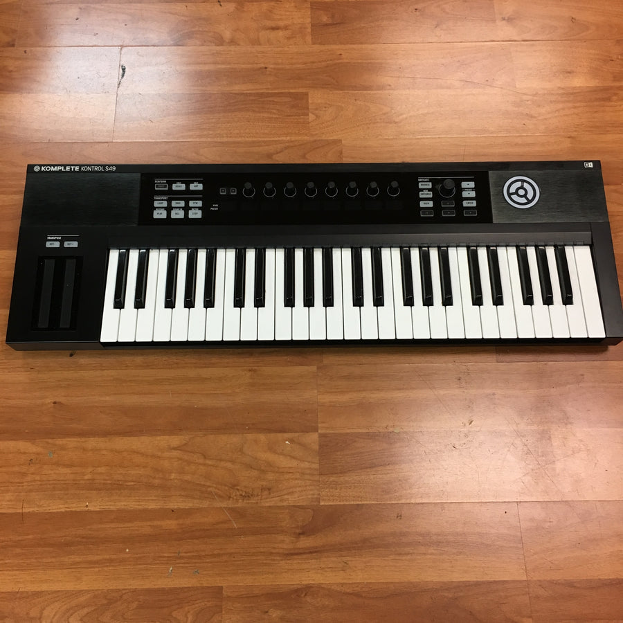 Native Instruments Komplete Kontrol S49 MIDI Controller