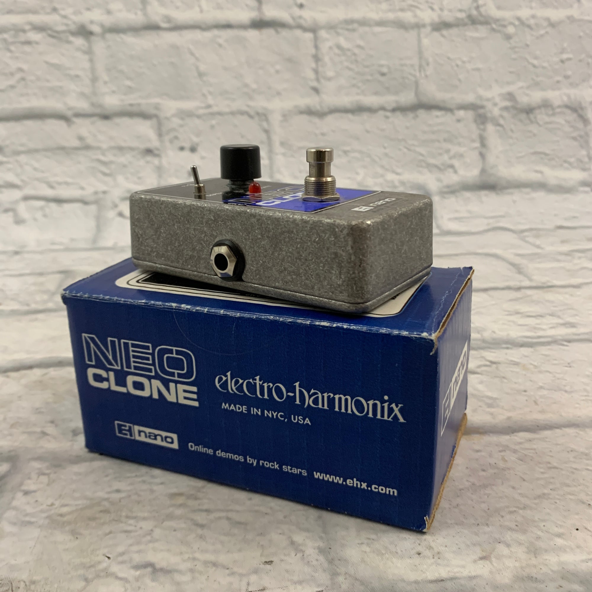 Electro-Harmonix Neo Clone Nano Chorus Pedal