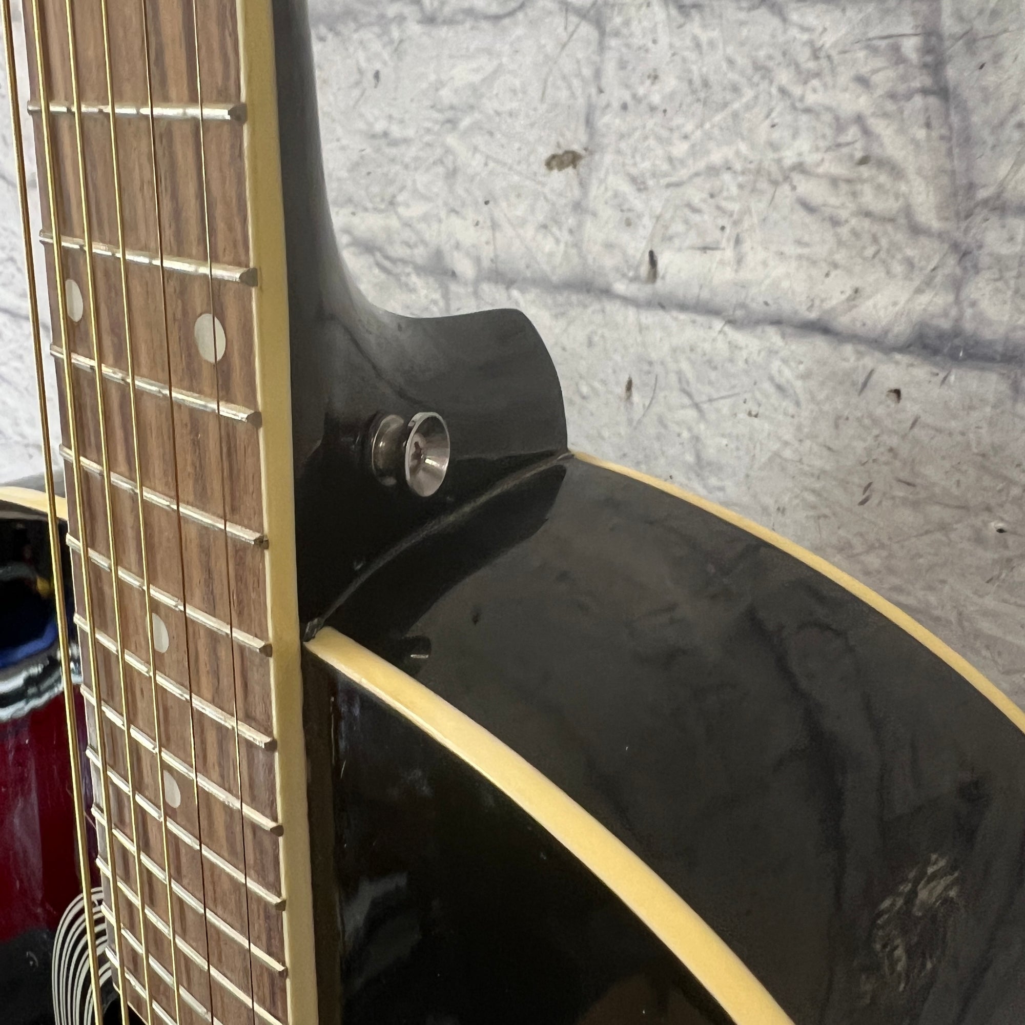 Maestro Acoustic Guitar