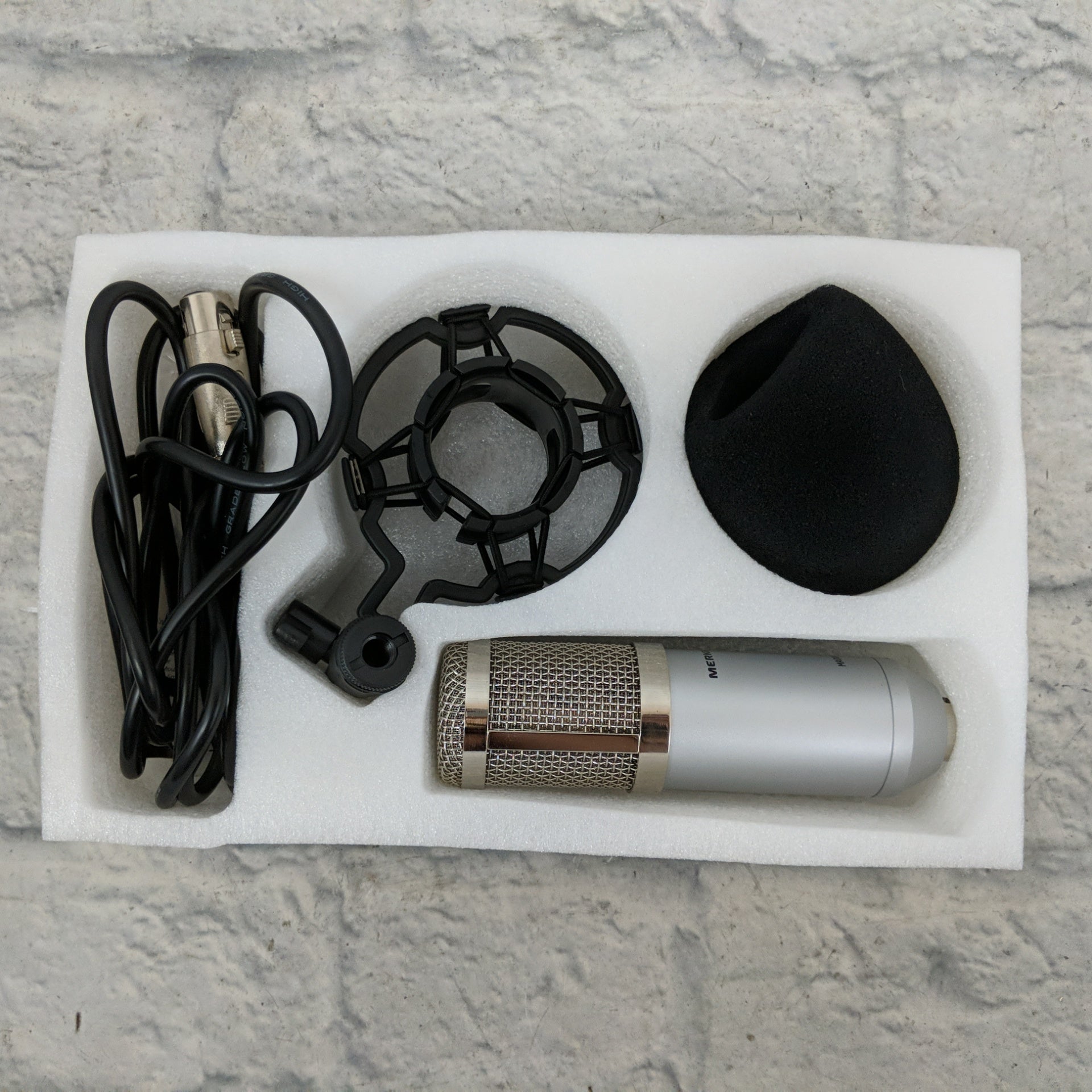Merkury Innovations Studio Microphone Kit