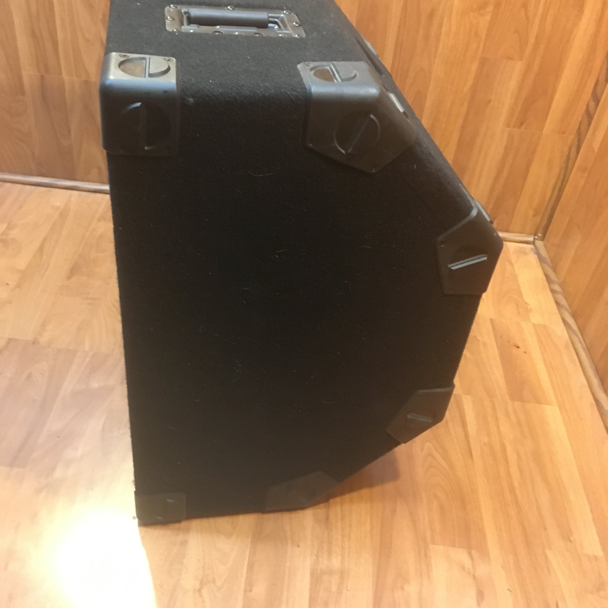 GK 115RBH 1x15" 400-Watt Bass Cabinet