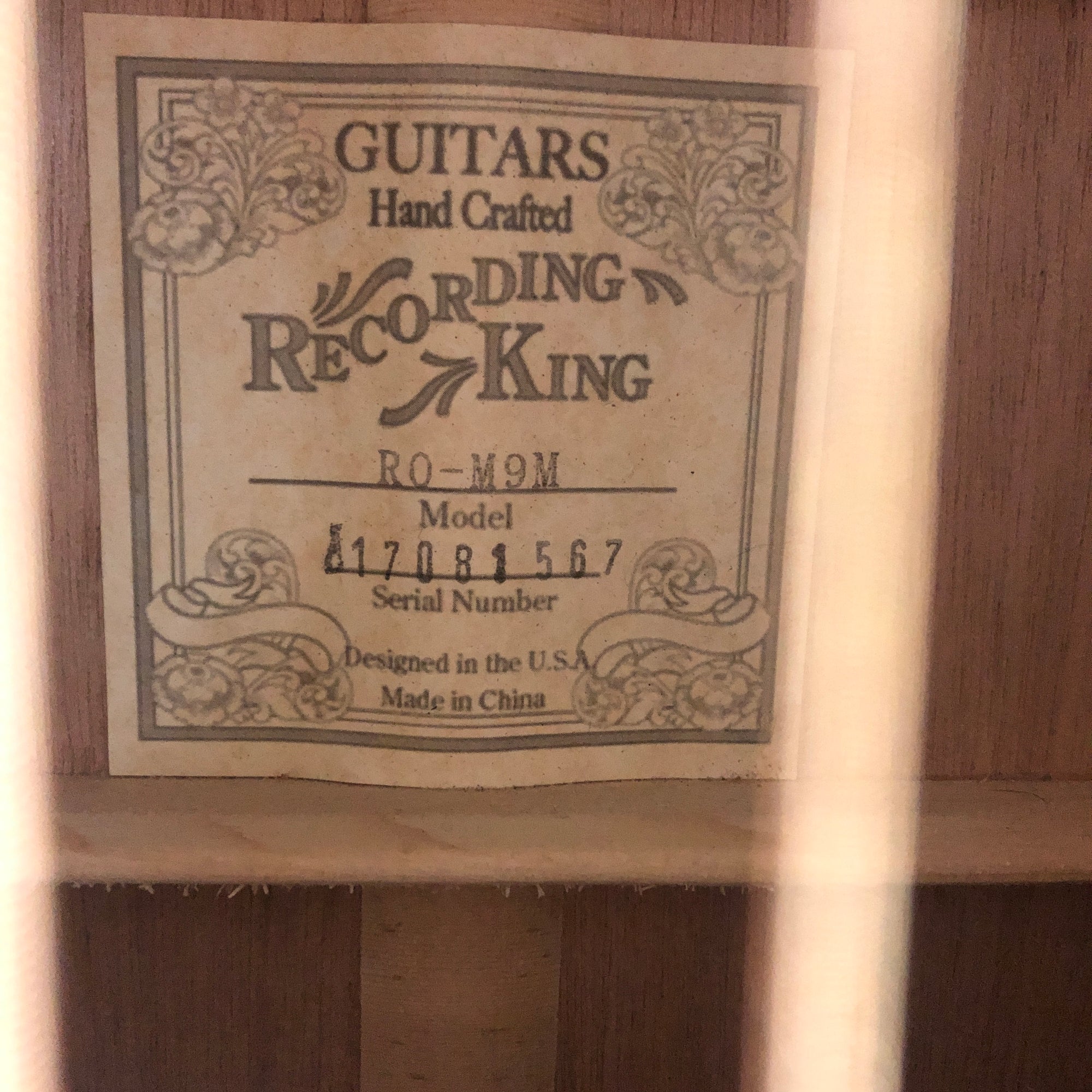 Recording King R0-M9M 000 Size Acoustic Guitar with Martin Pickup