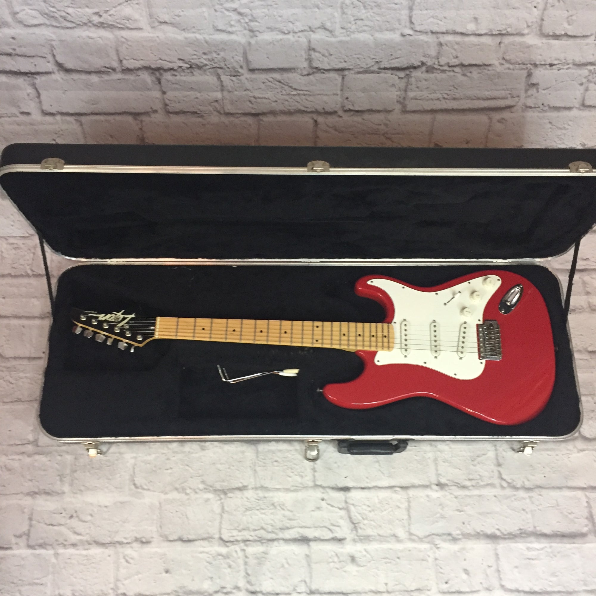 Lyon by Washburn LE-10 Electric Guitar Red