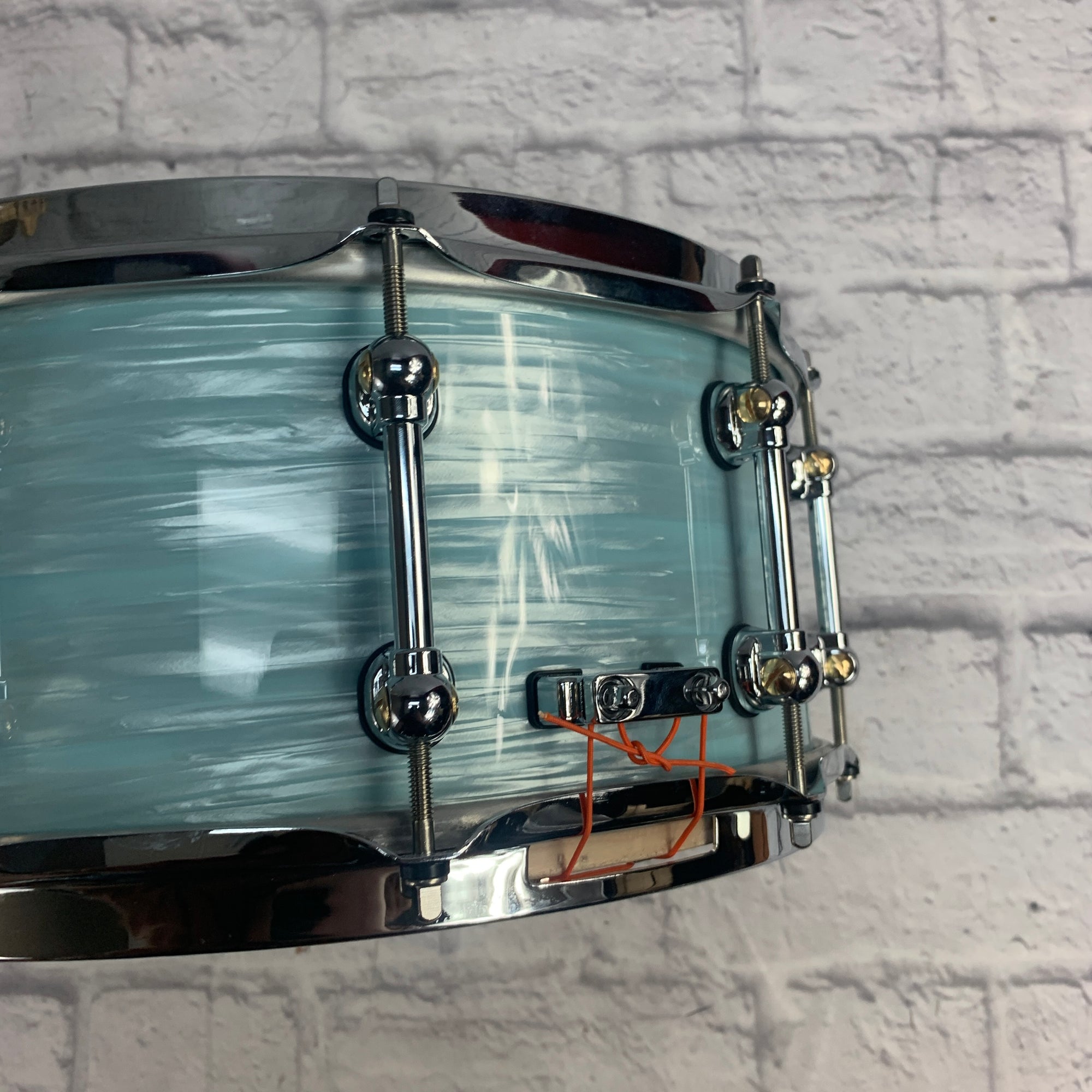 Pearl Masters Maple Reserve Music City Custom Ice Blue Oyster Snare