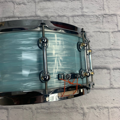 Pearl Masters Maple Reserve Music City Custom Ice Blue Oyster Snare