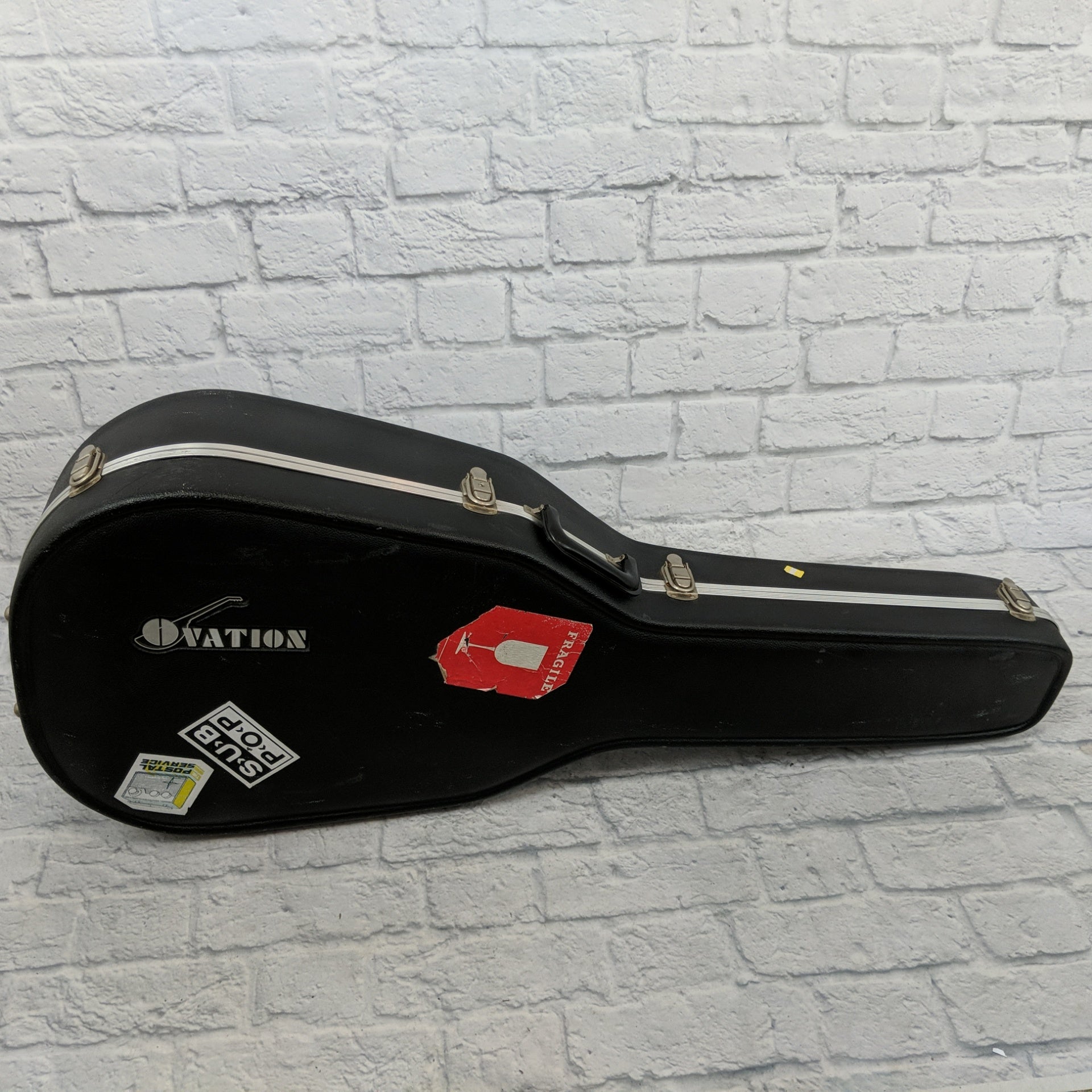 Ovation Hardshell Case