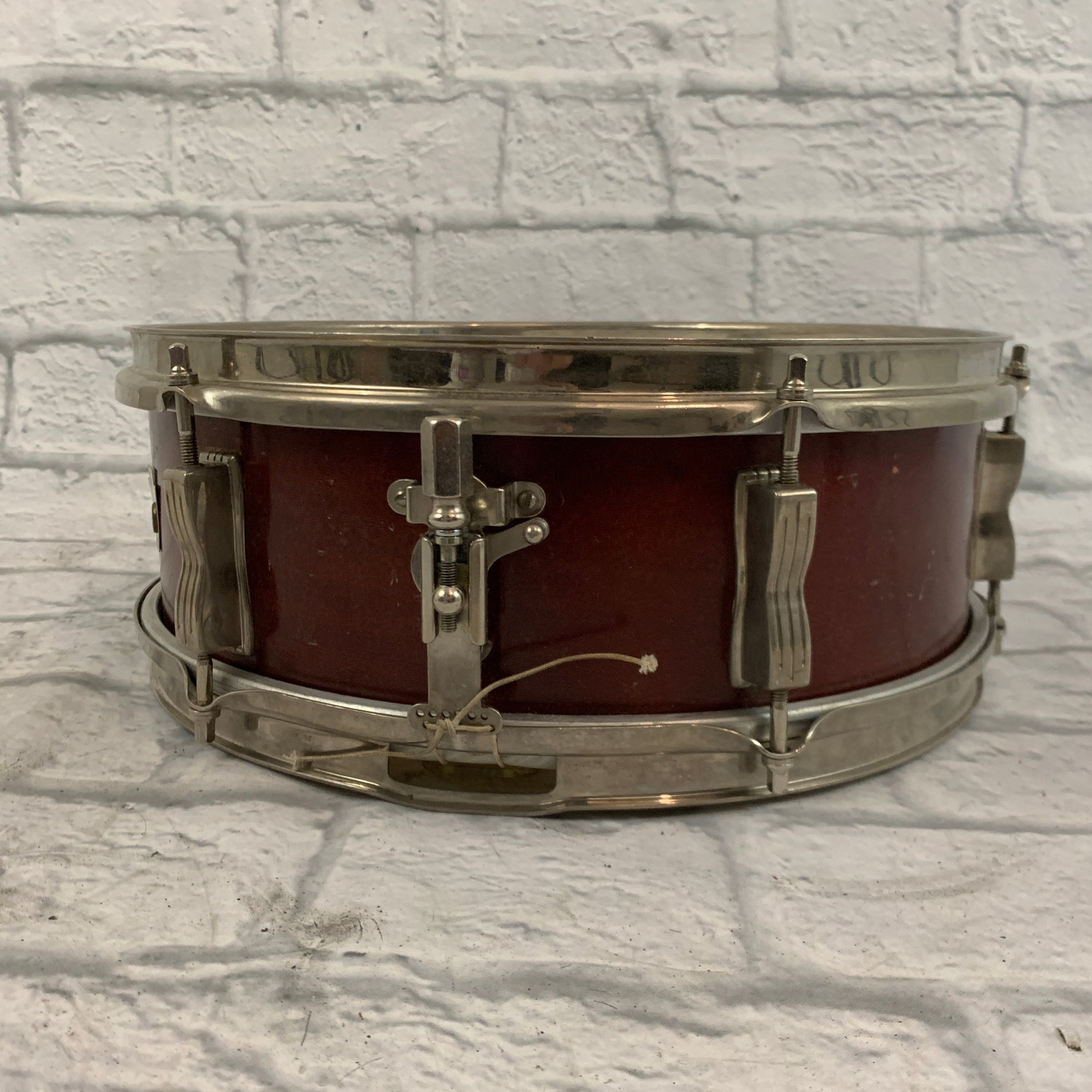 1960 Ludwig Pioneer Model 491 6-Lug 5" x 14" Snare Drum