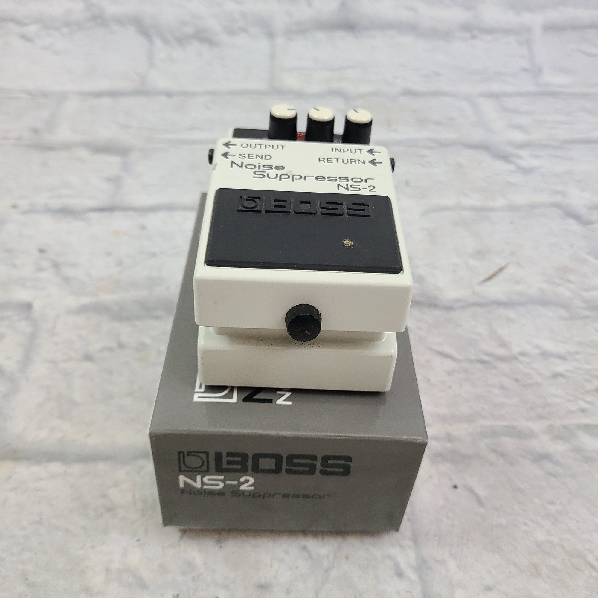 Boss Noise gate NS-2 Noise Gate w/ Box