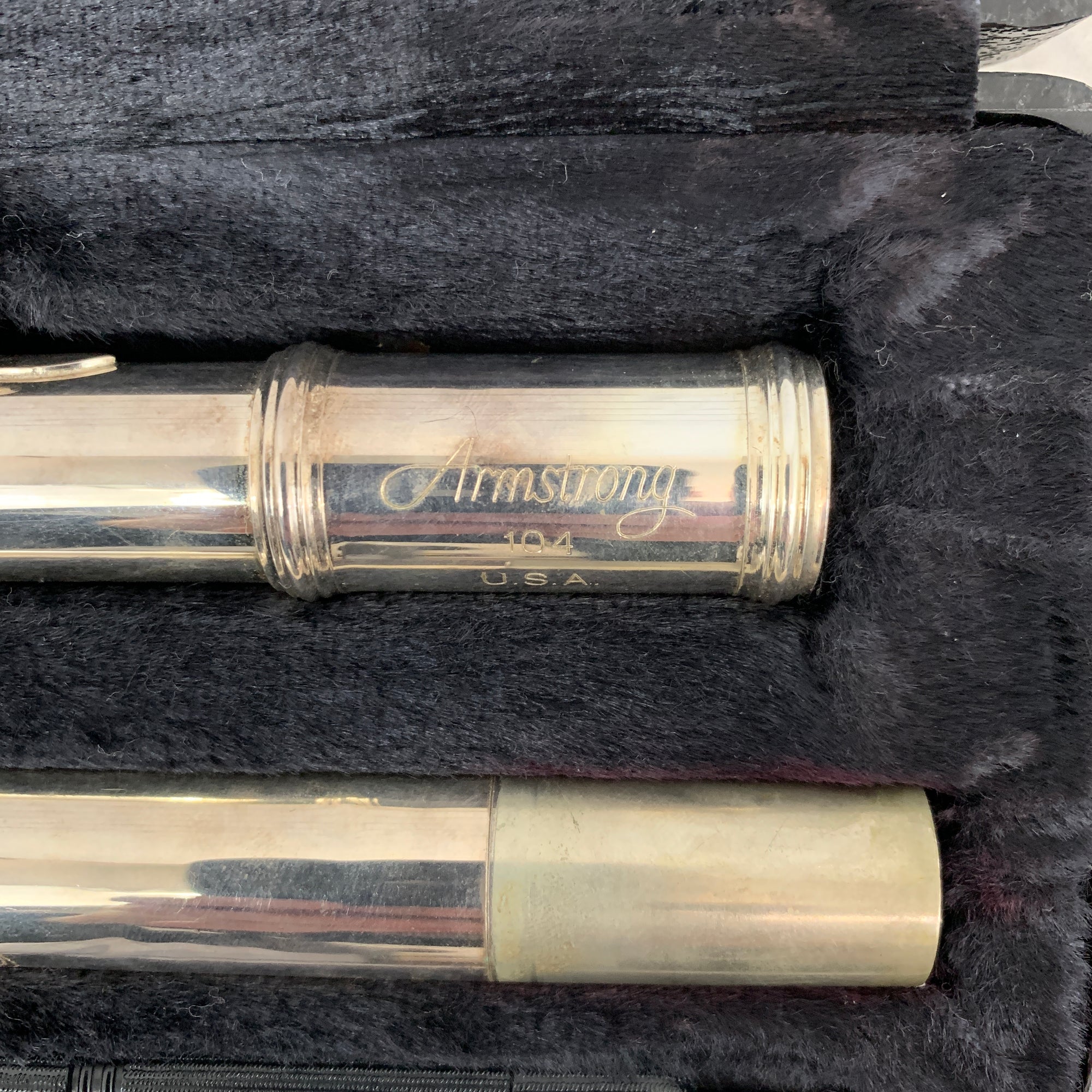 ** Armstrong 104 Student Model Flute with Case and Music Stand