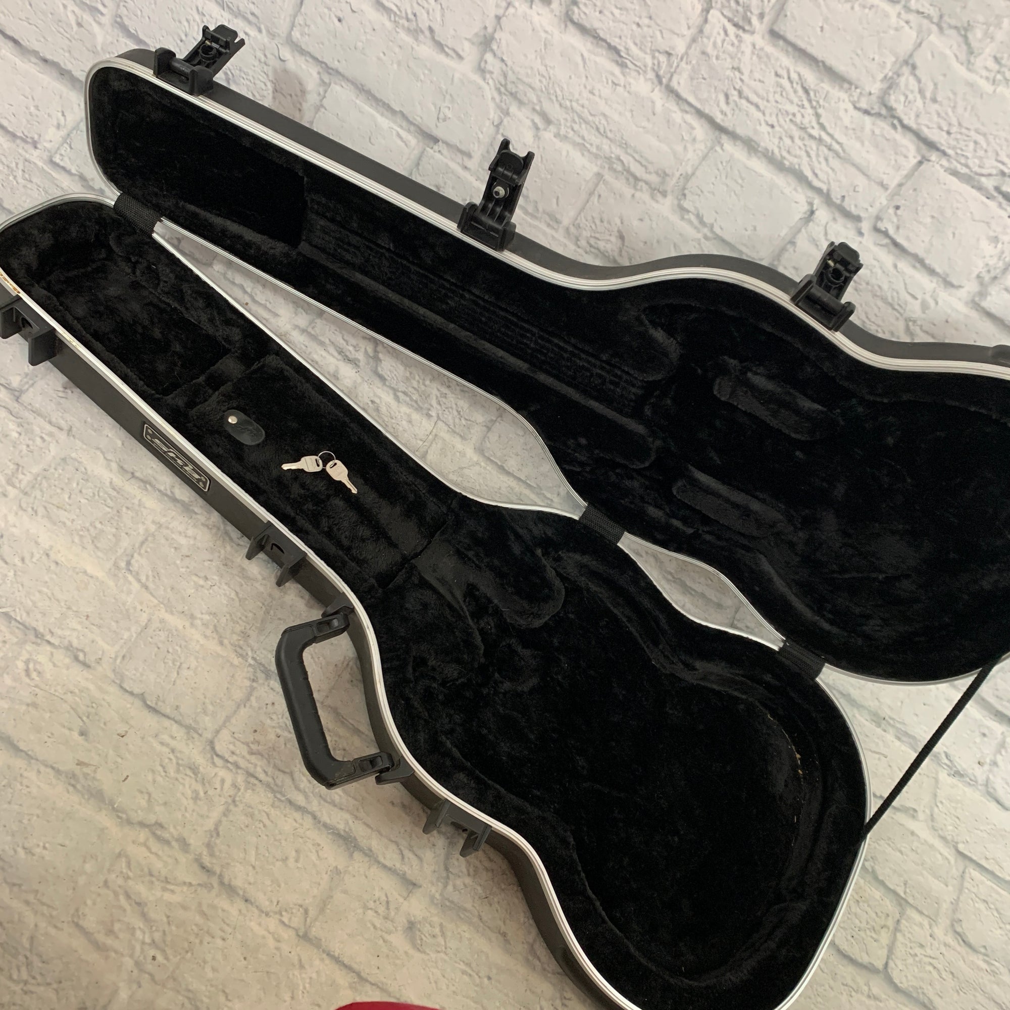 SKB SG Hardshell Case w/ TSA Lock