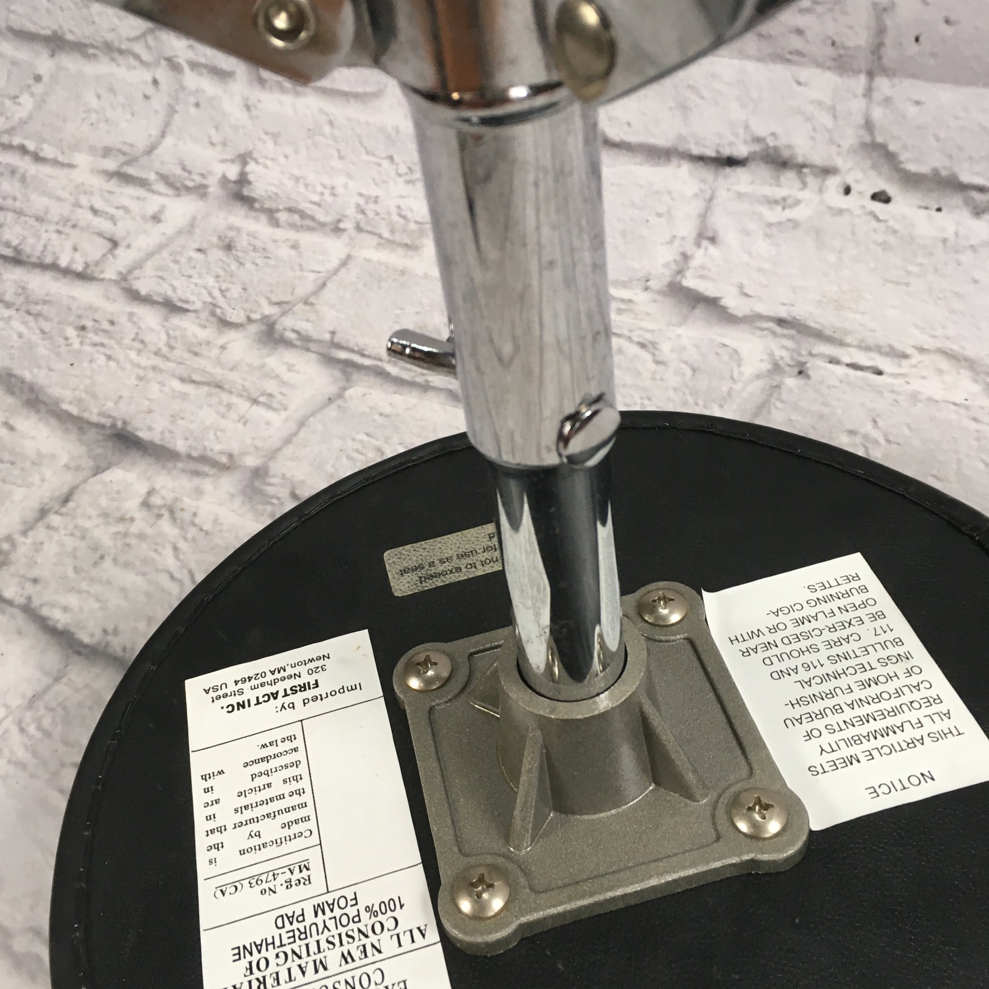 First Act Drum Throne