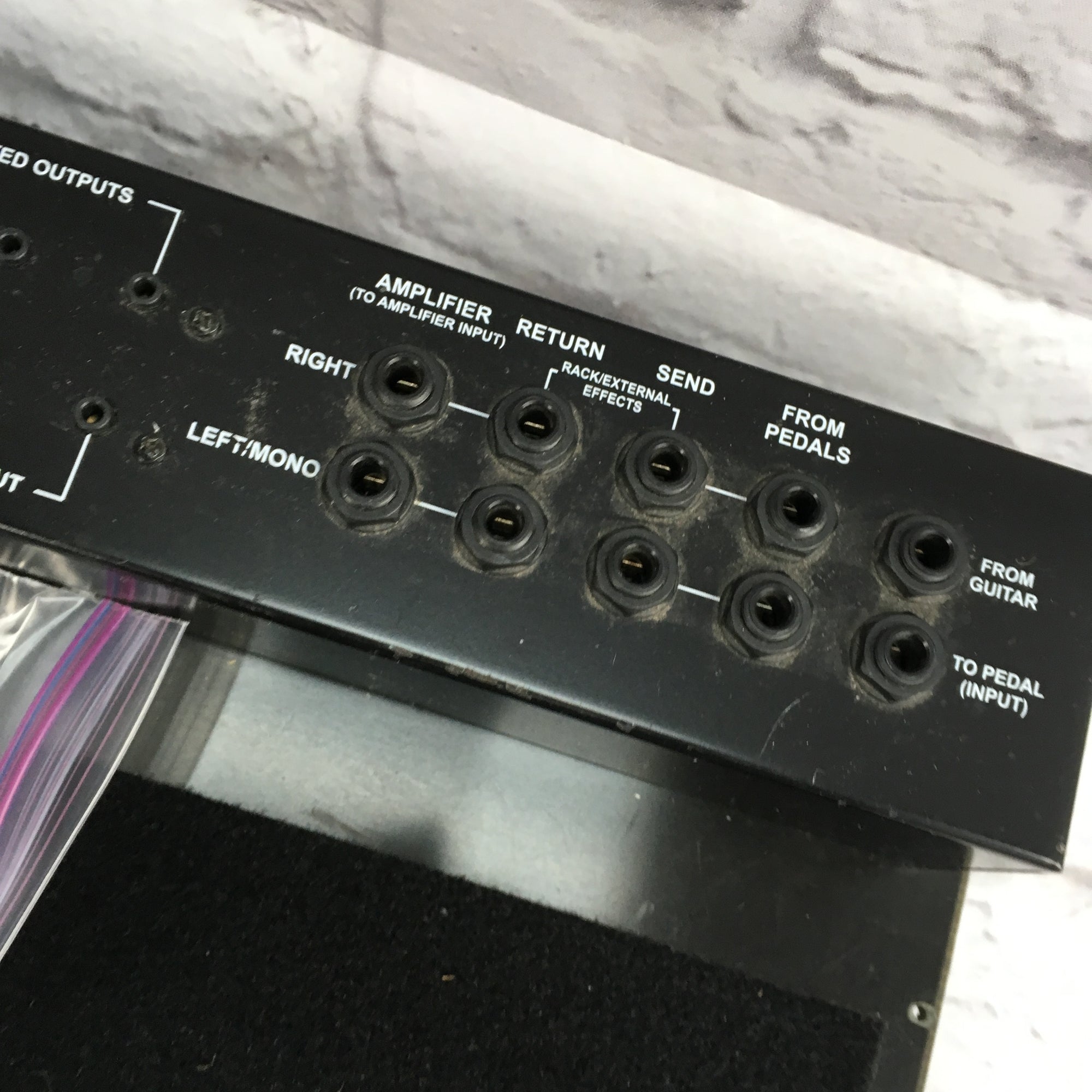 Furman SPB-8 Powered Pedalboard