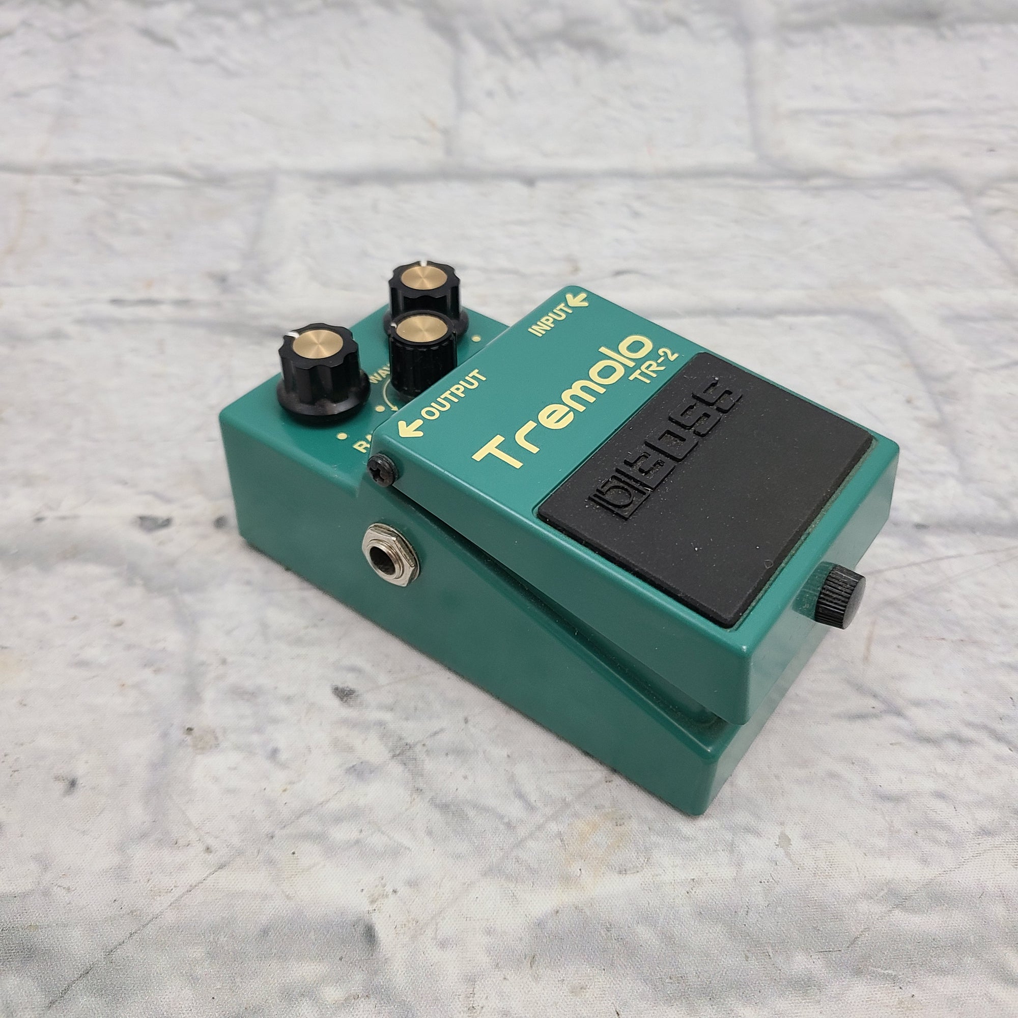 Boss TR-2 Tremolo Modulation Pedal