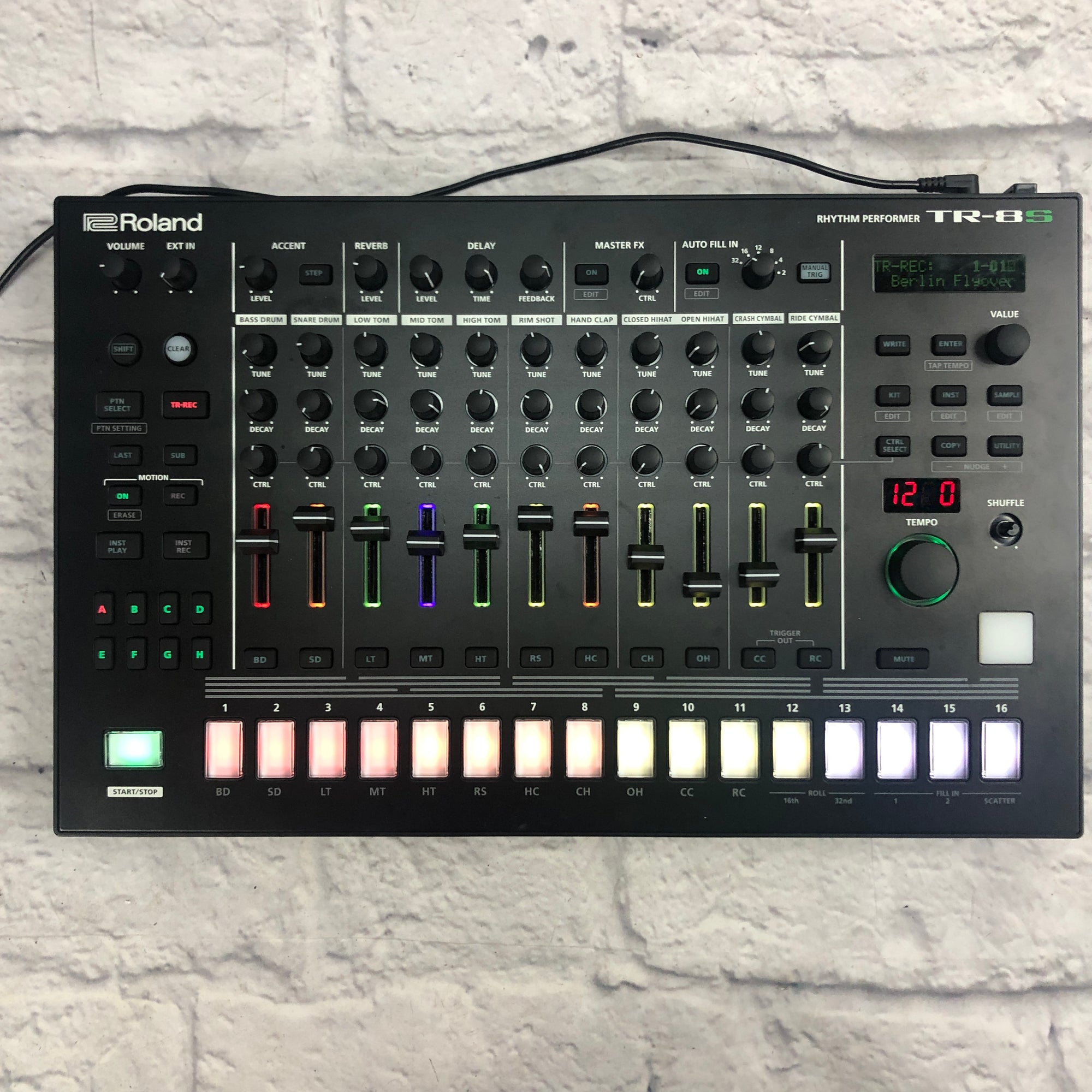 Roland TR-8S Rhythm Performer with Power Supply