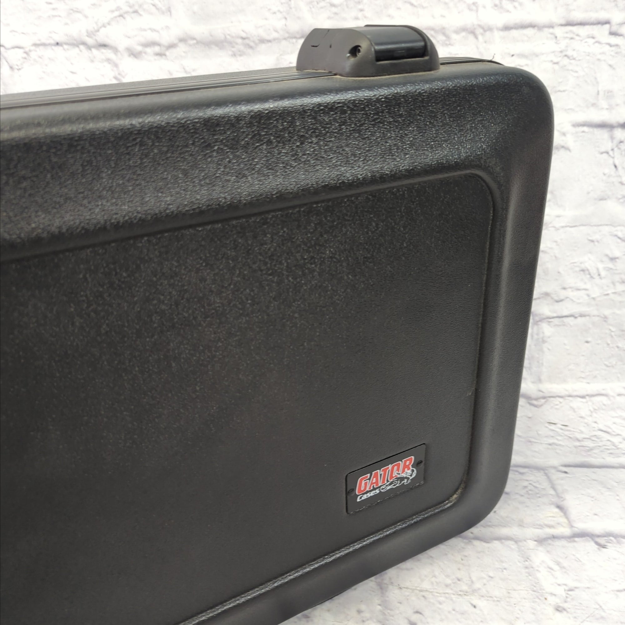Gator Hard Shell Electric Guitar Case with TSA Latches