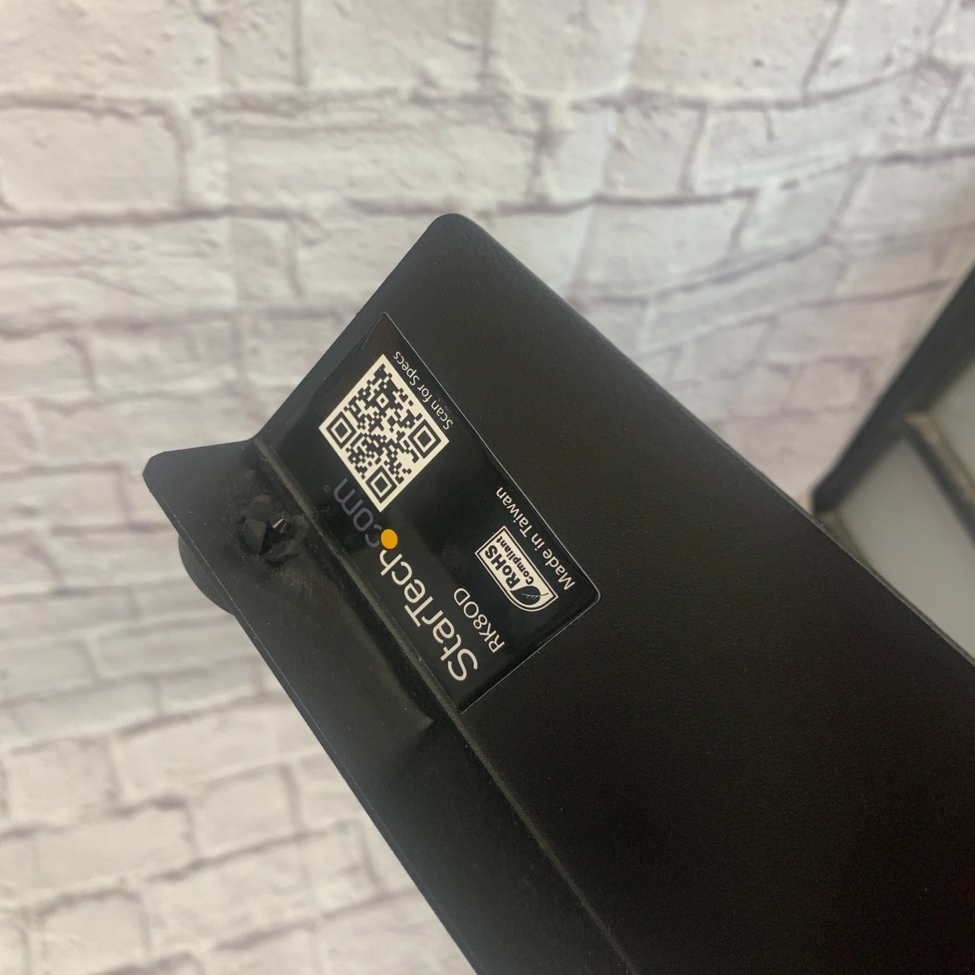 StarTech 8u Frameless Rack Black