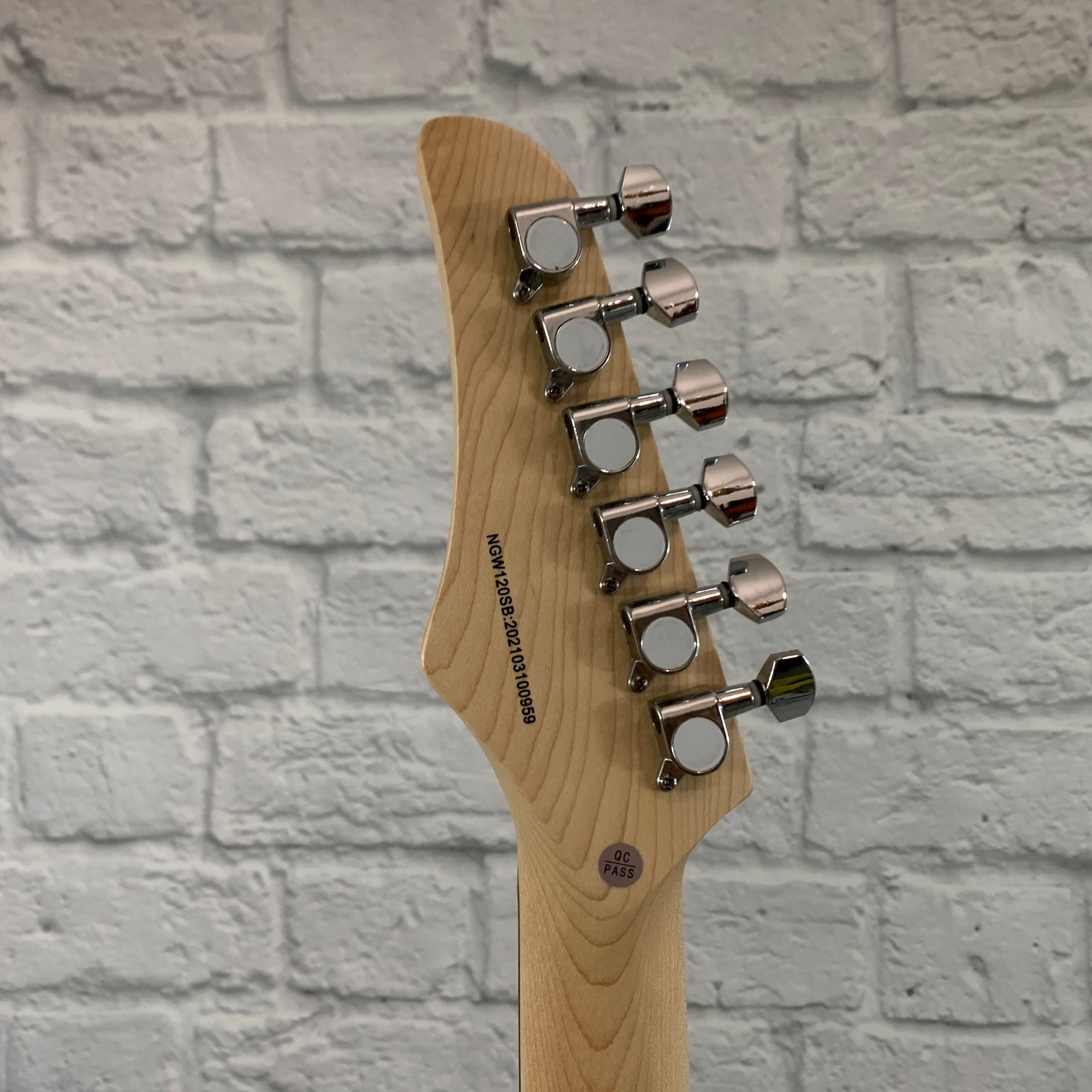 Nashville Guitar Works 120  Single Cutaway - Sunburst, Rosewood Fretboard