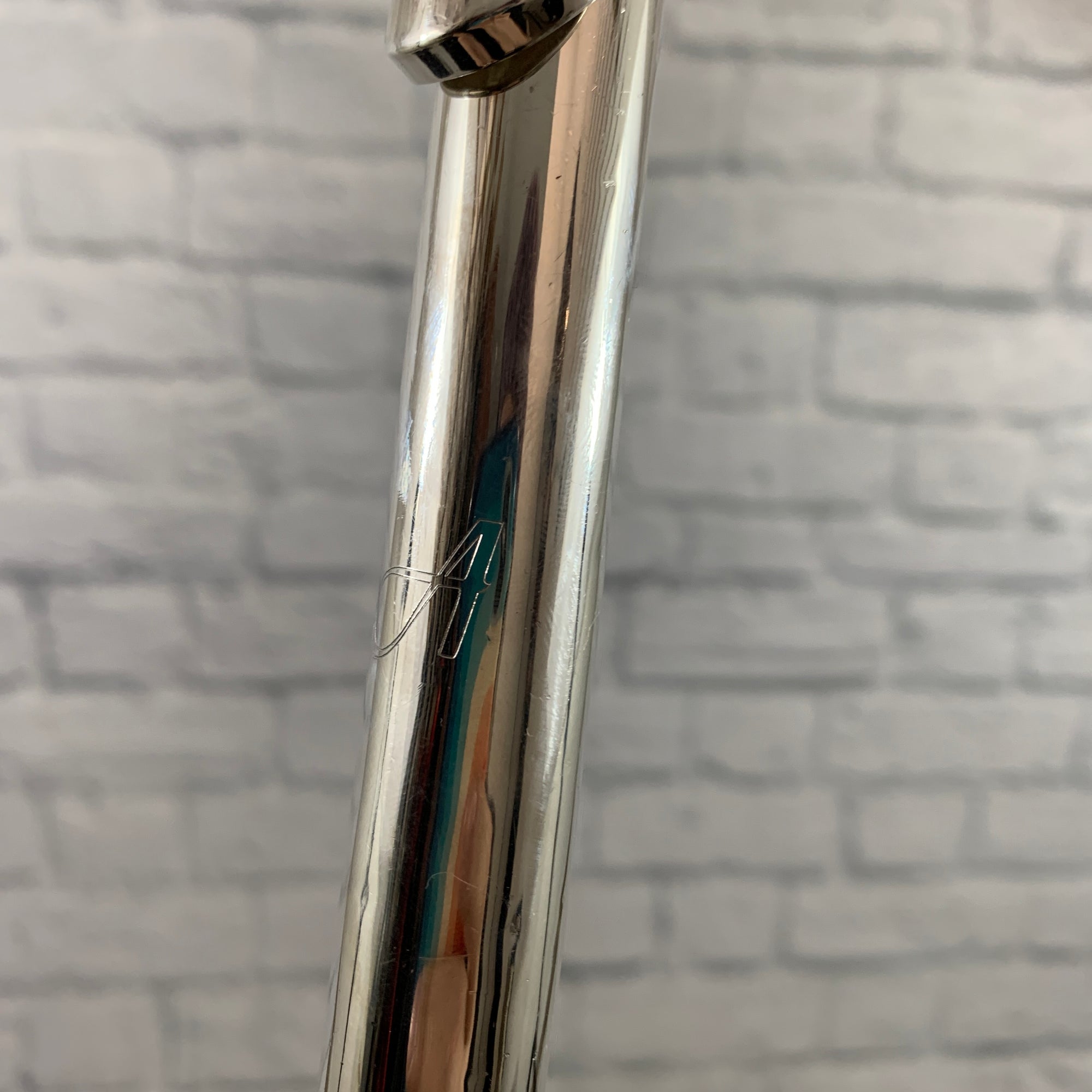 Armstrong Model 104 Closed-Hole Flute w/ Case