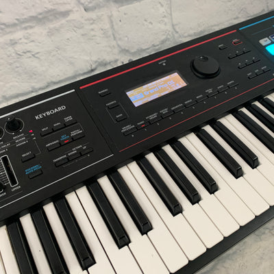 Roland Juno-DS61 61-Key Synth Controller Sampler w/ Gig Bag