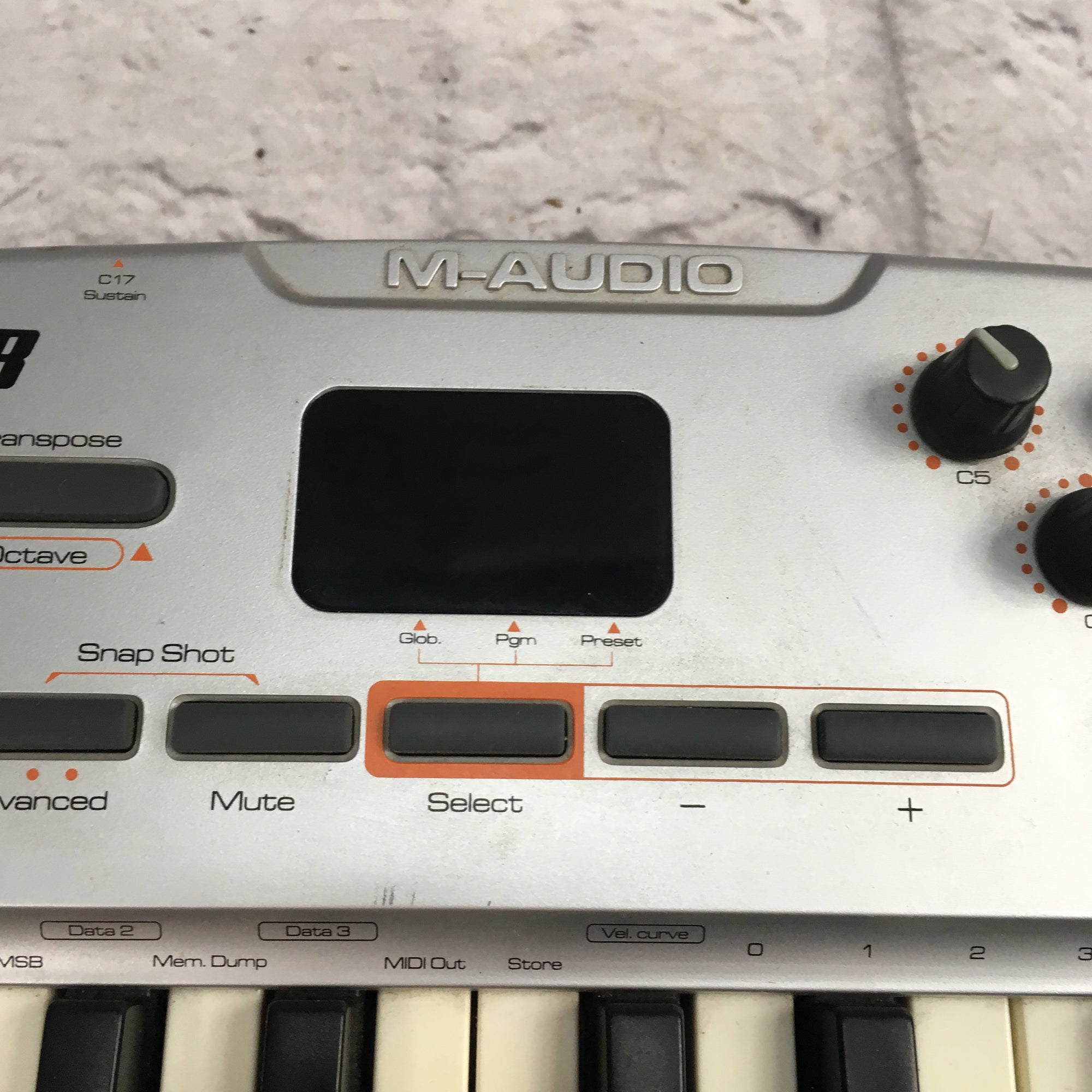 M-Audio Oxygen V2 Midi Controller