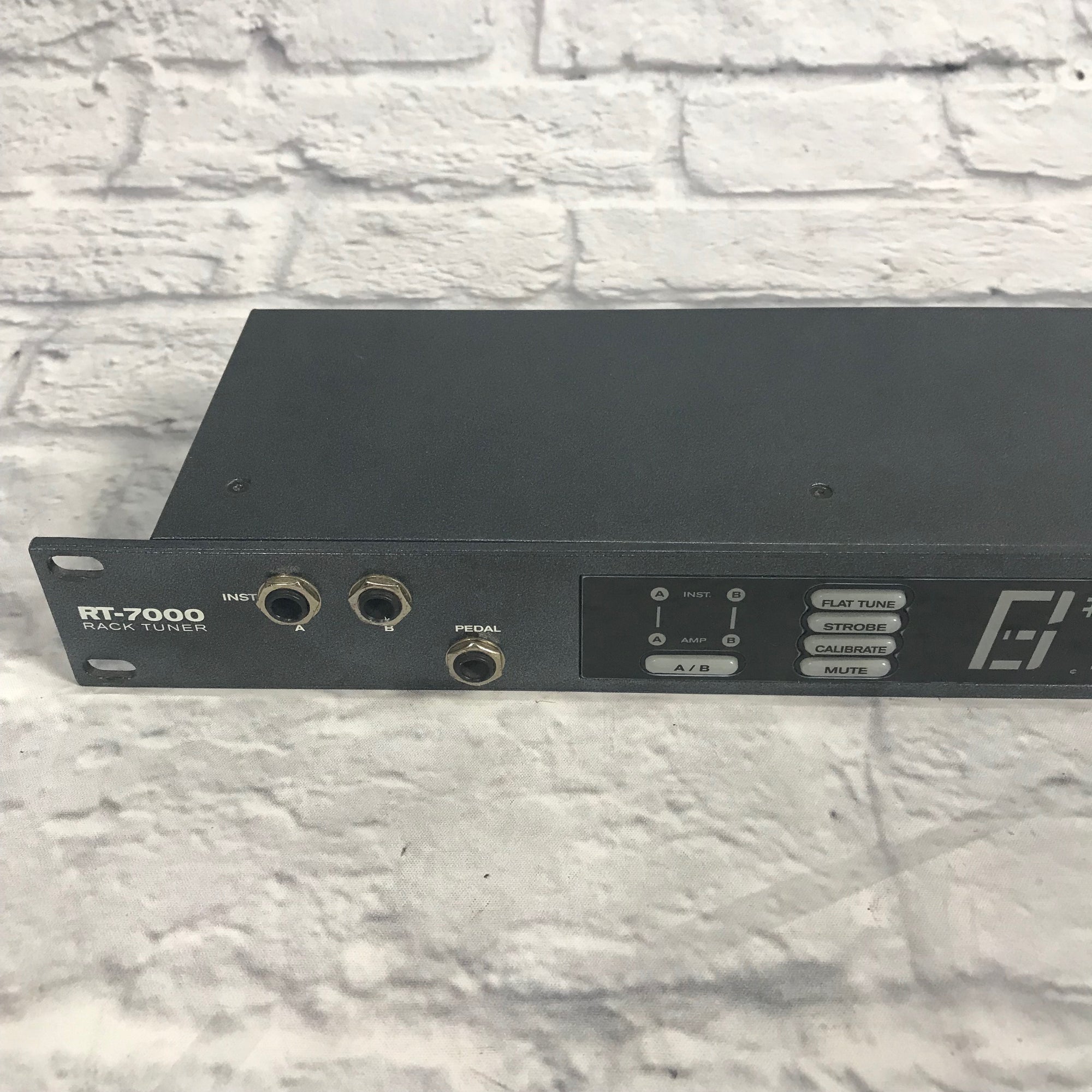 Sabine RT-7000 Rack Mount Tuner
