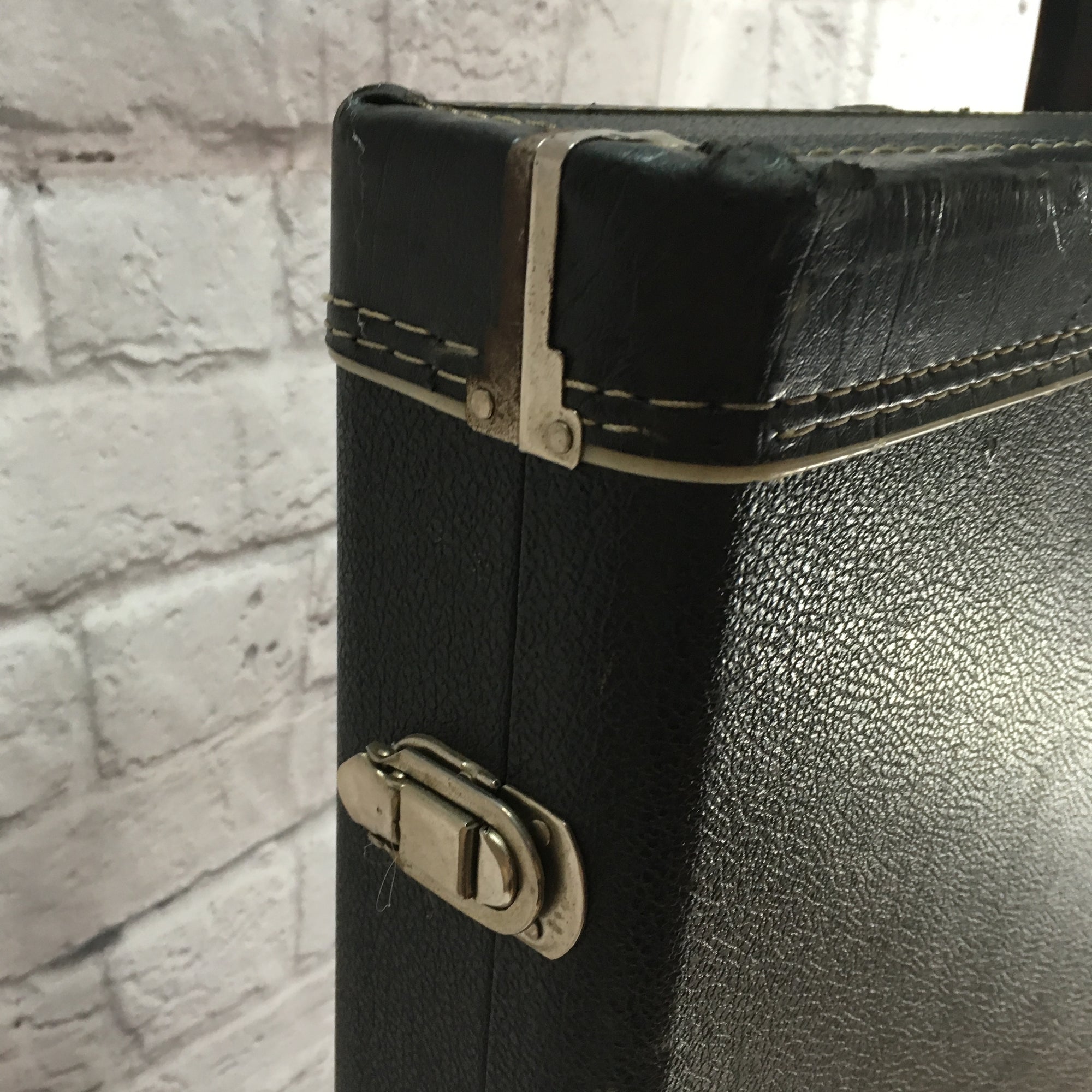 Unknown Hard Shell Bass Case