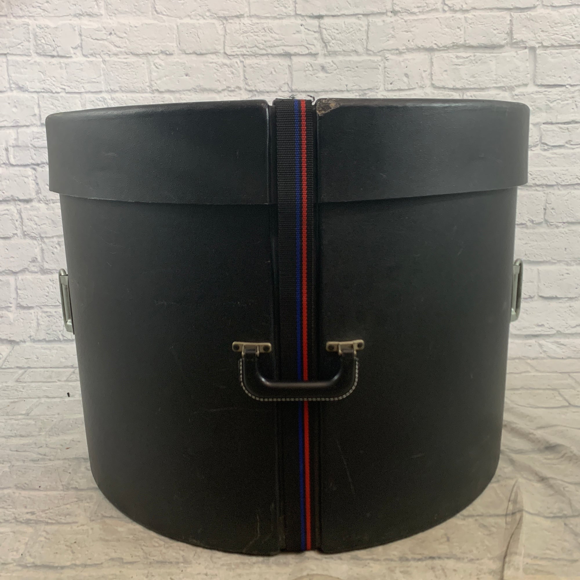 Humes & Berg 24" Bass Drum Case
